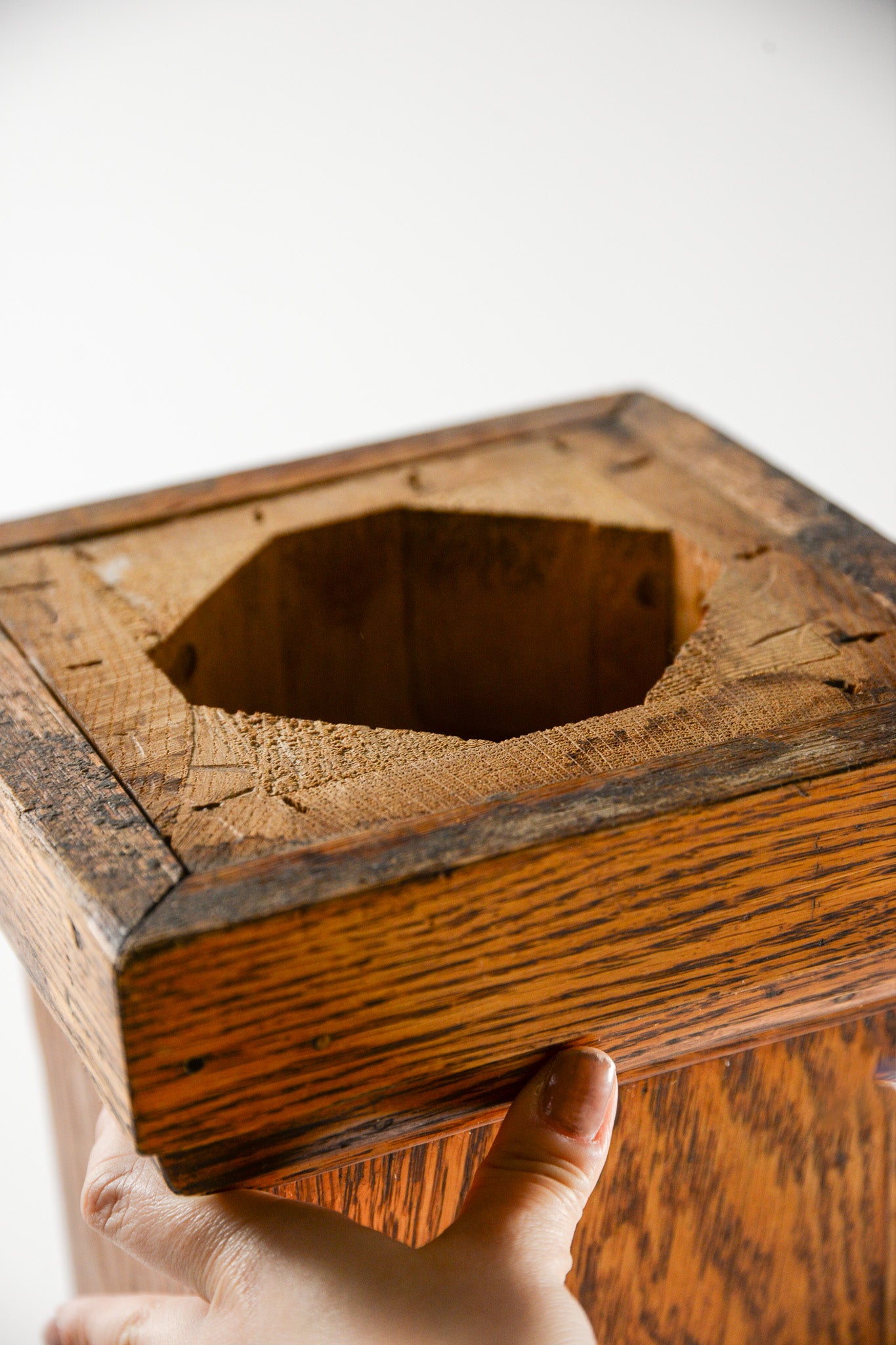 Wooden Pillar / 木製柱