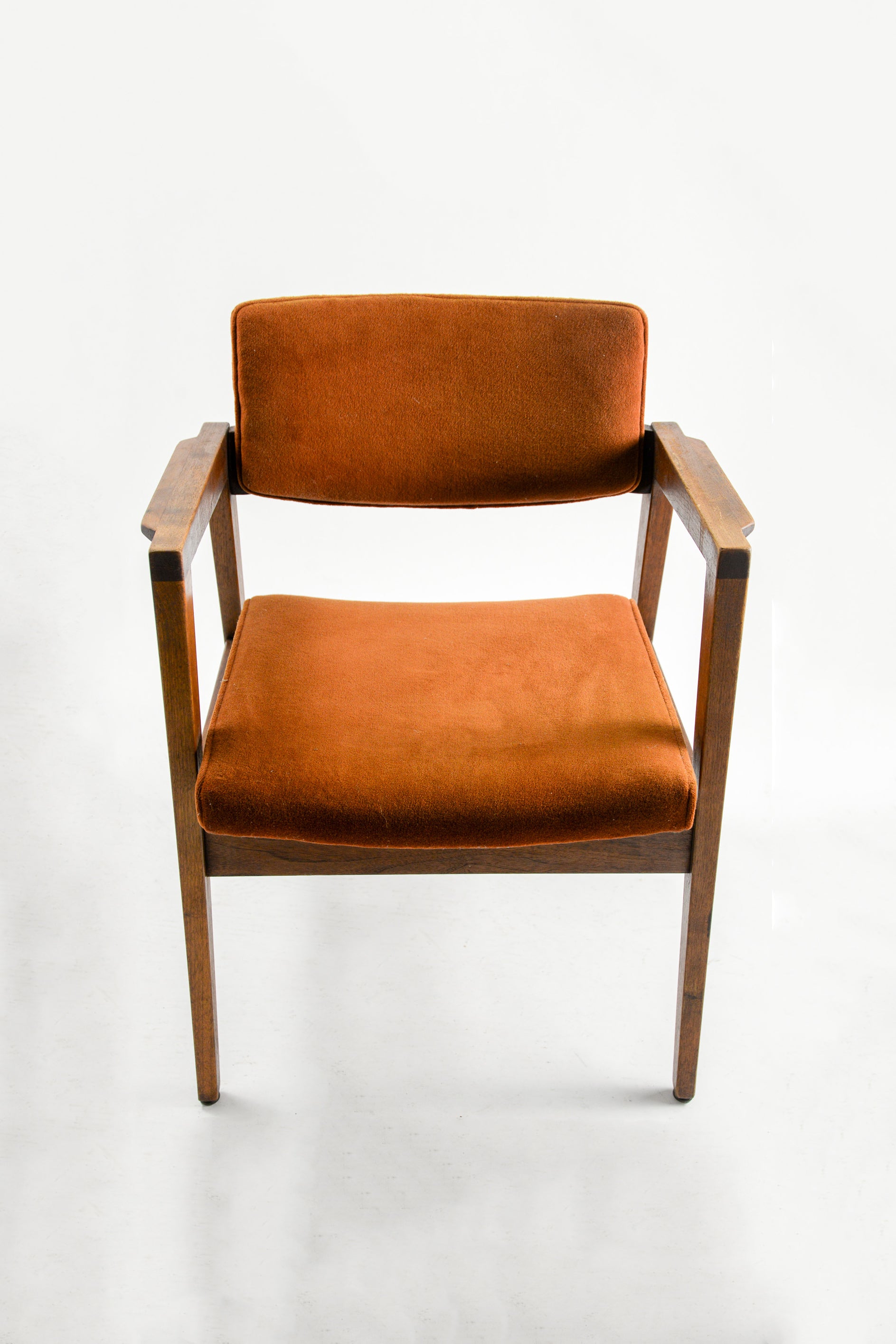 Brown Fabric Armchair / 茶ファブリックアームチェア