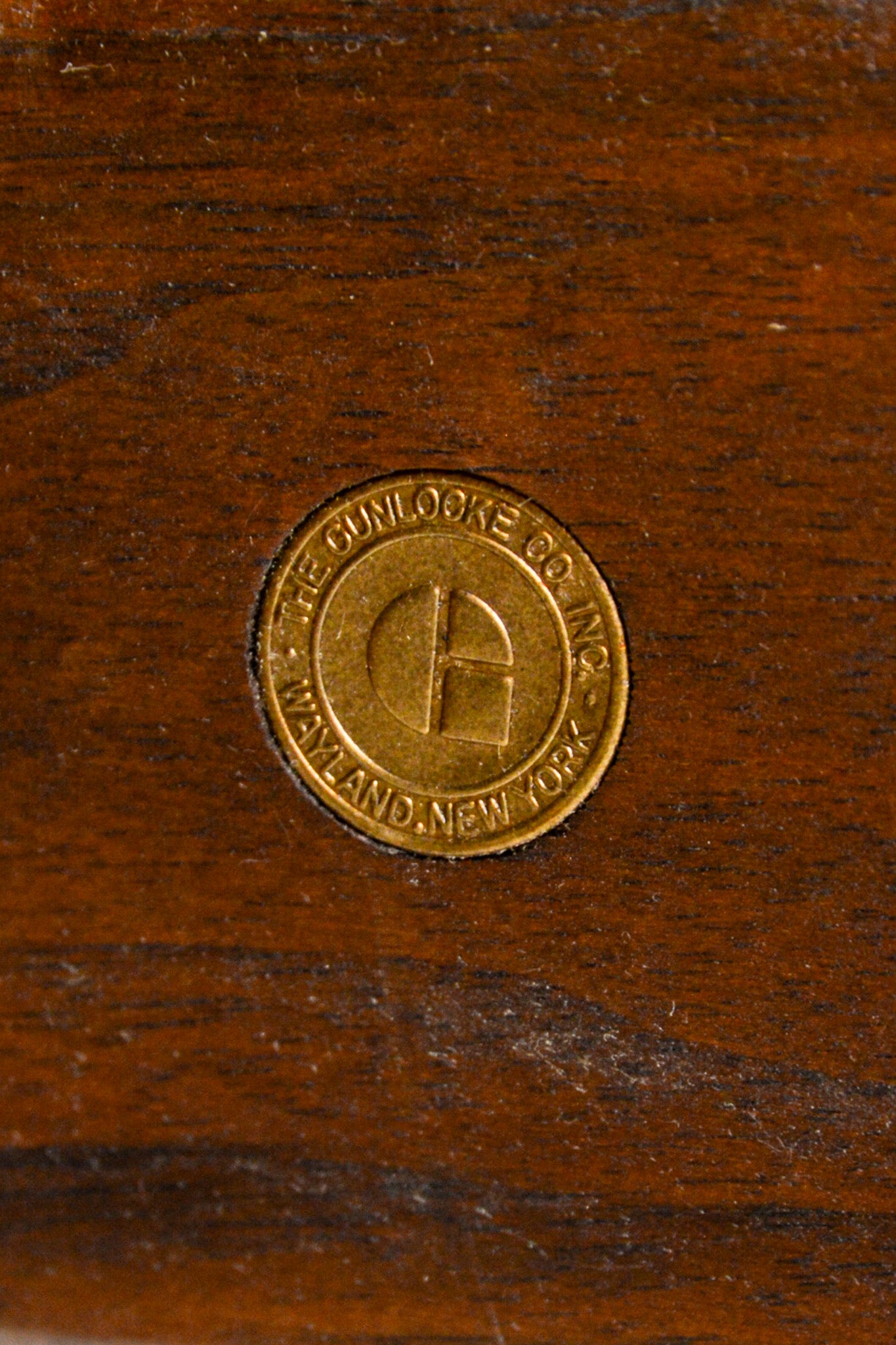 Brown Fabric Armchair / 茶ファブリックアームチェア