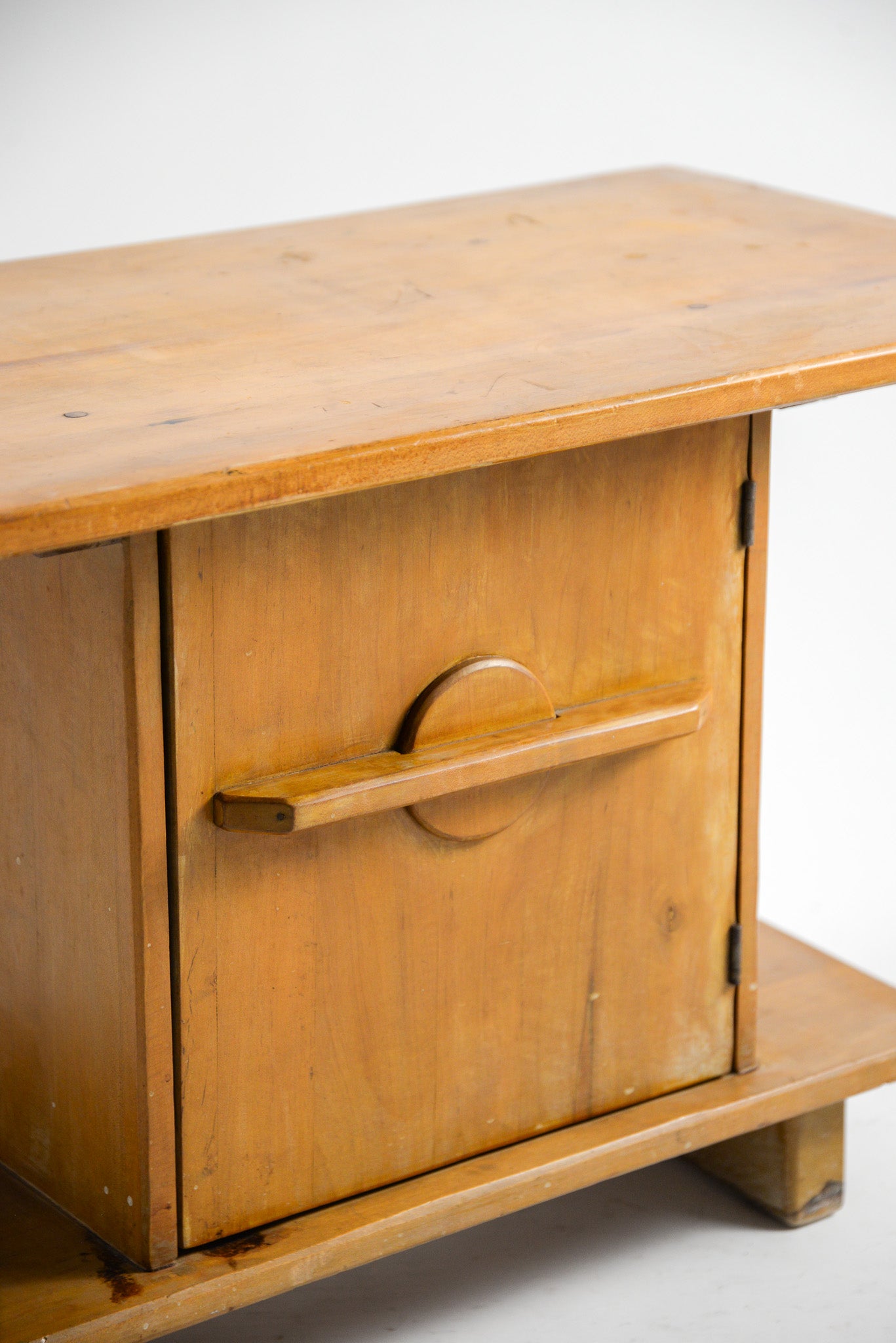 年末年始saleヴィンテージ　木製サイドテーブル　扉収納付き　左開き Wooden Side Table with Cabinet / 収納付きサイドテーブル – STORE IN