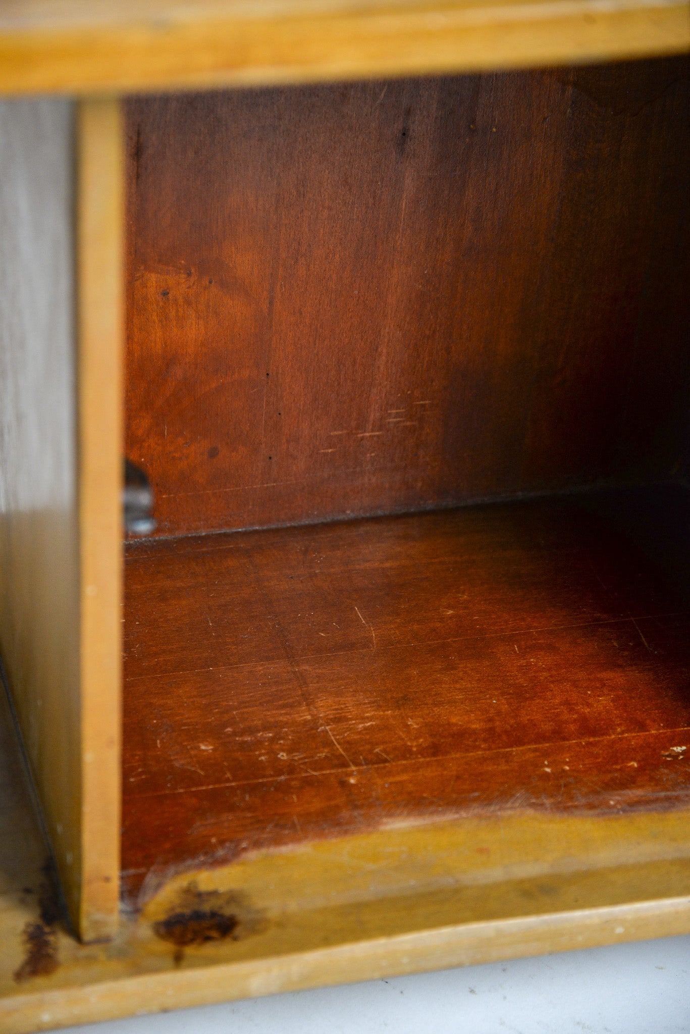 Wooden Side Table with Cabinet / 収納付きサイドテーブル