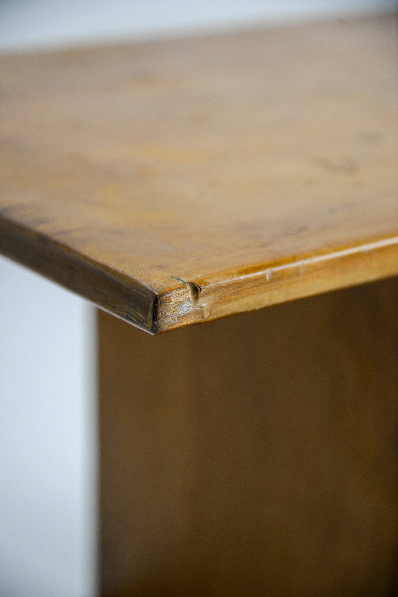 Wooden Side Table with Cabinet / 収納付きサイドテーブル