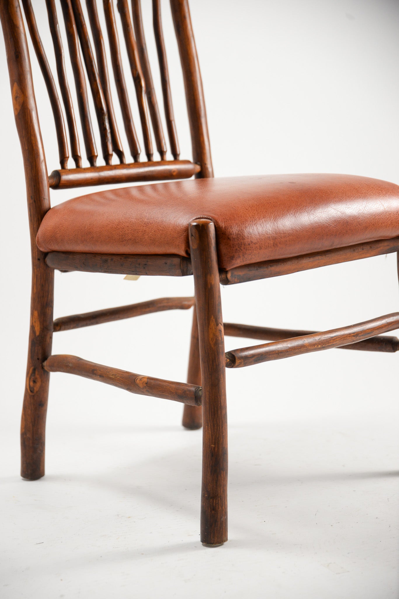High Back Spindle Chair with Leather Seat / レザー座面 木のスピンドルチェア