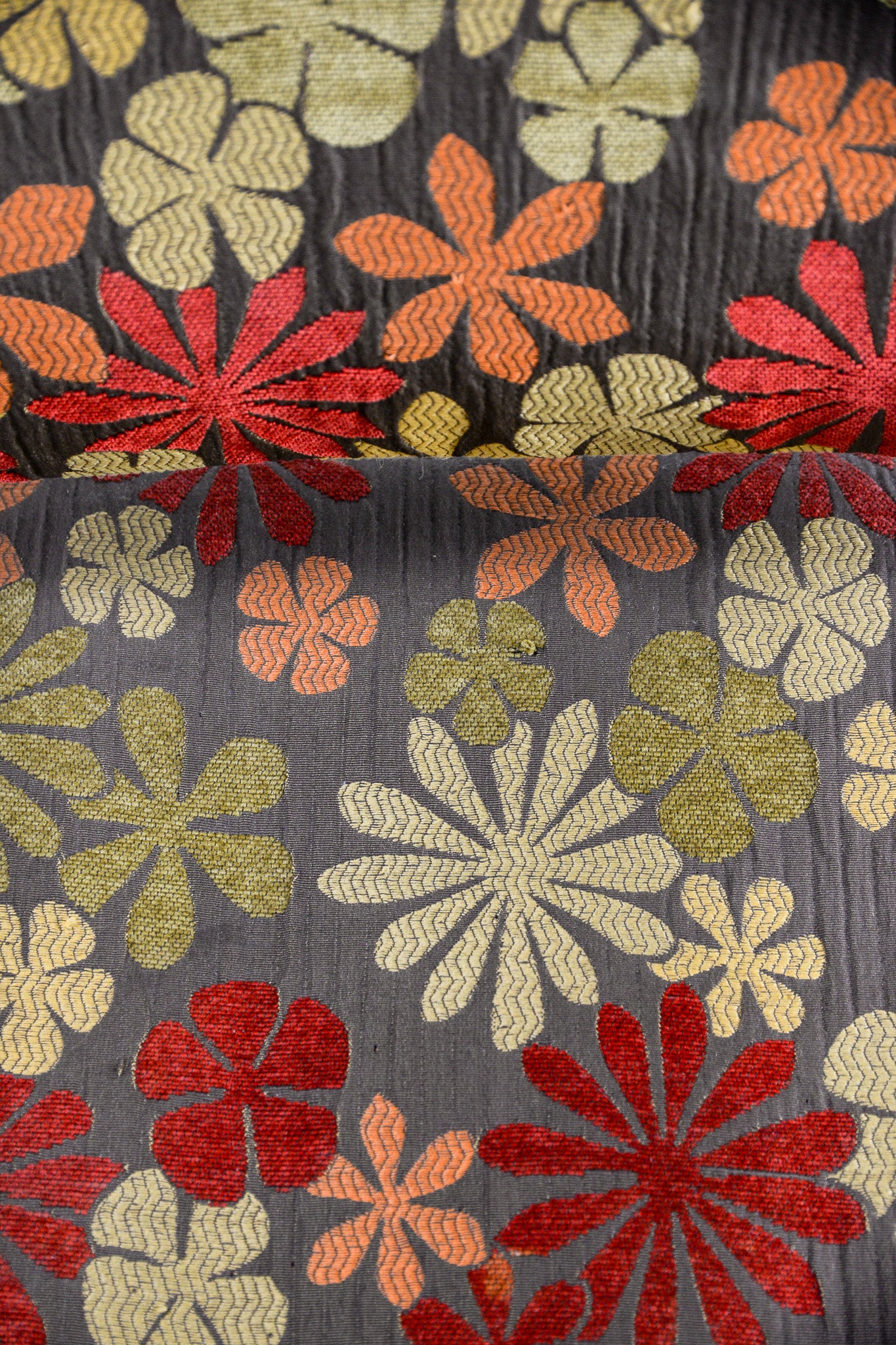 Floral Fabric Armchair / 花柄ファブリック アームチェア