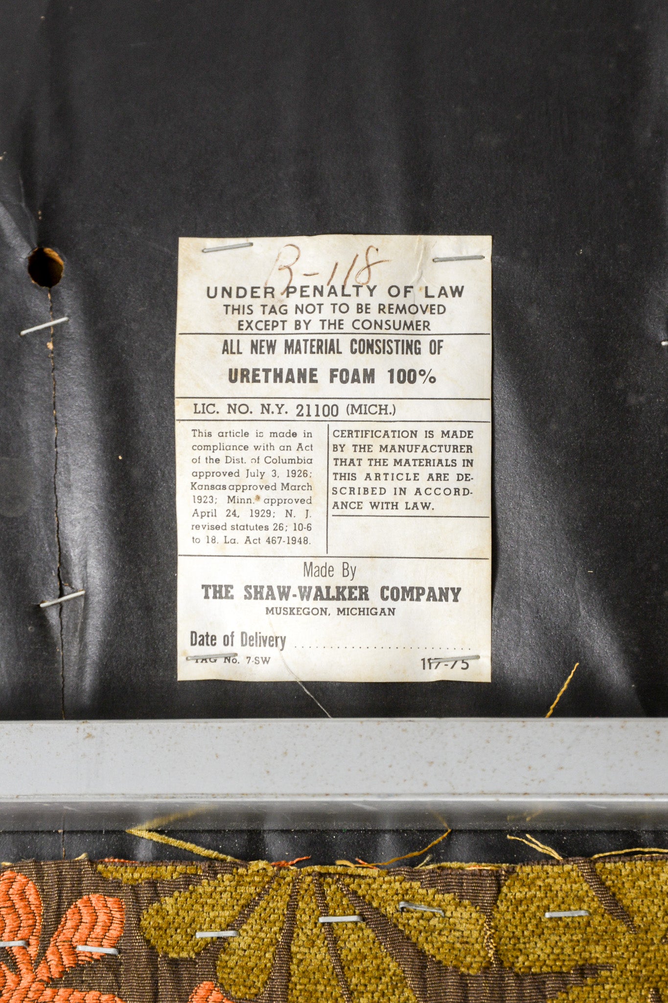 Floral Fabric Armchair / 花柄ファブリック アームチェア