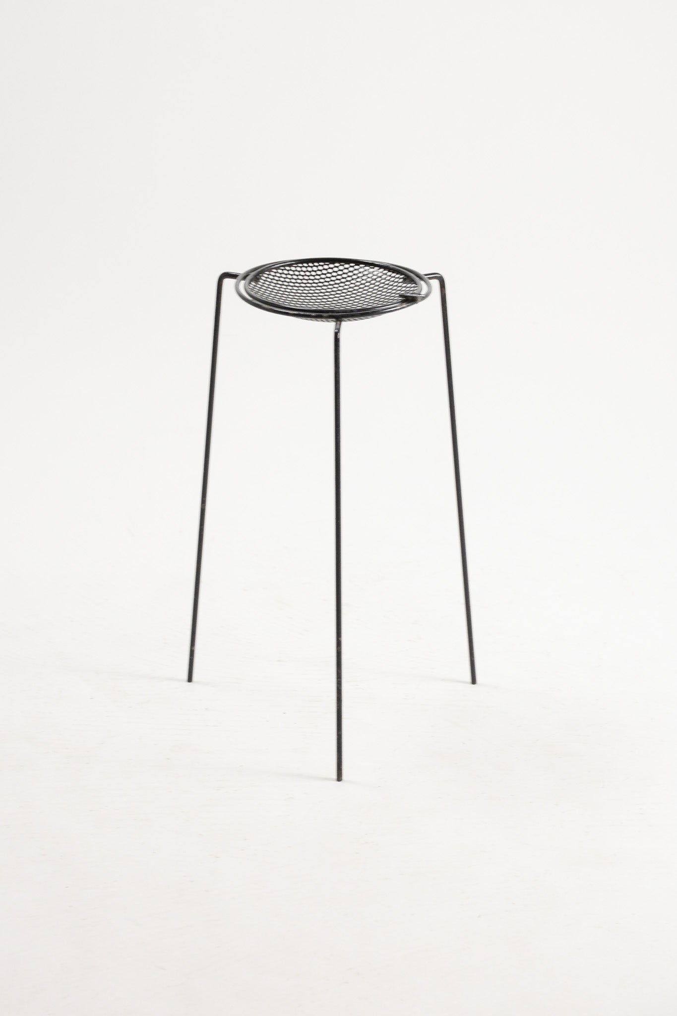 Punting Metal Standing Ashtray / パンチングメタルスタンド灰皿