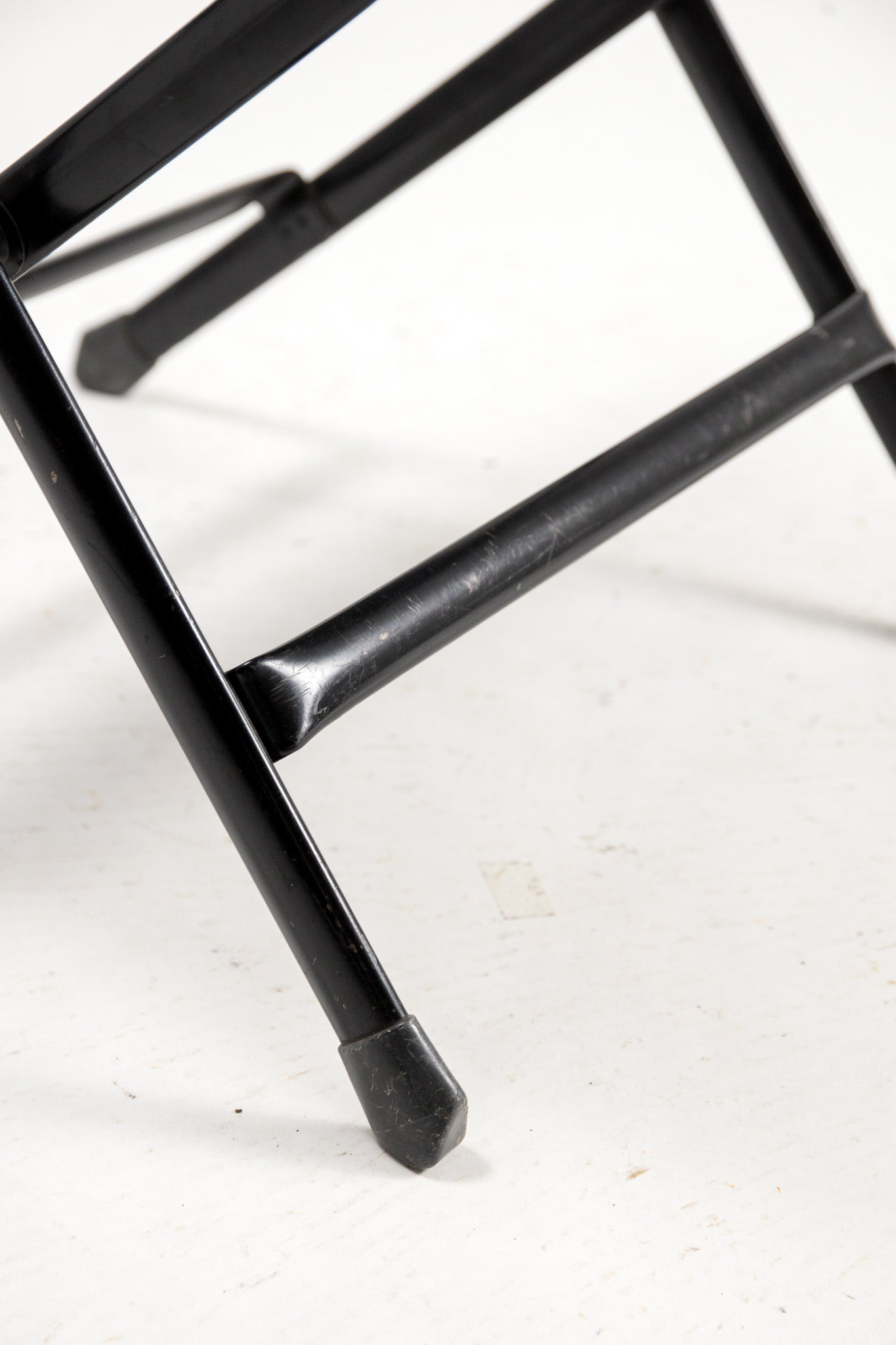 KRUEGER Black Fabric Metal Folding Chair / KRUEGER 黒ファブリック メタル折りたたみイス
