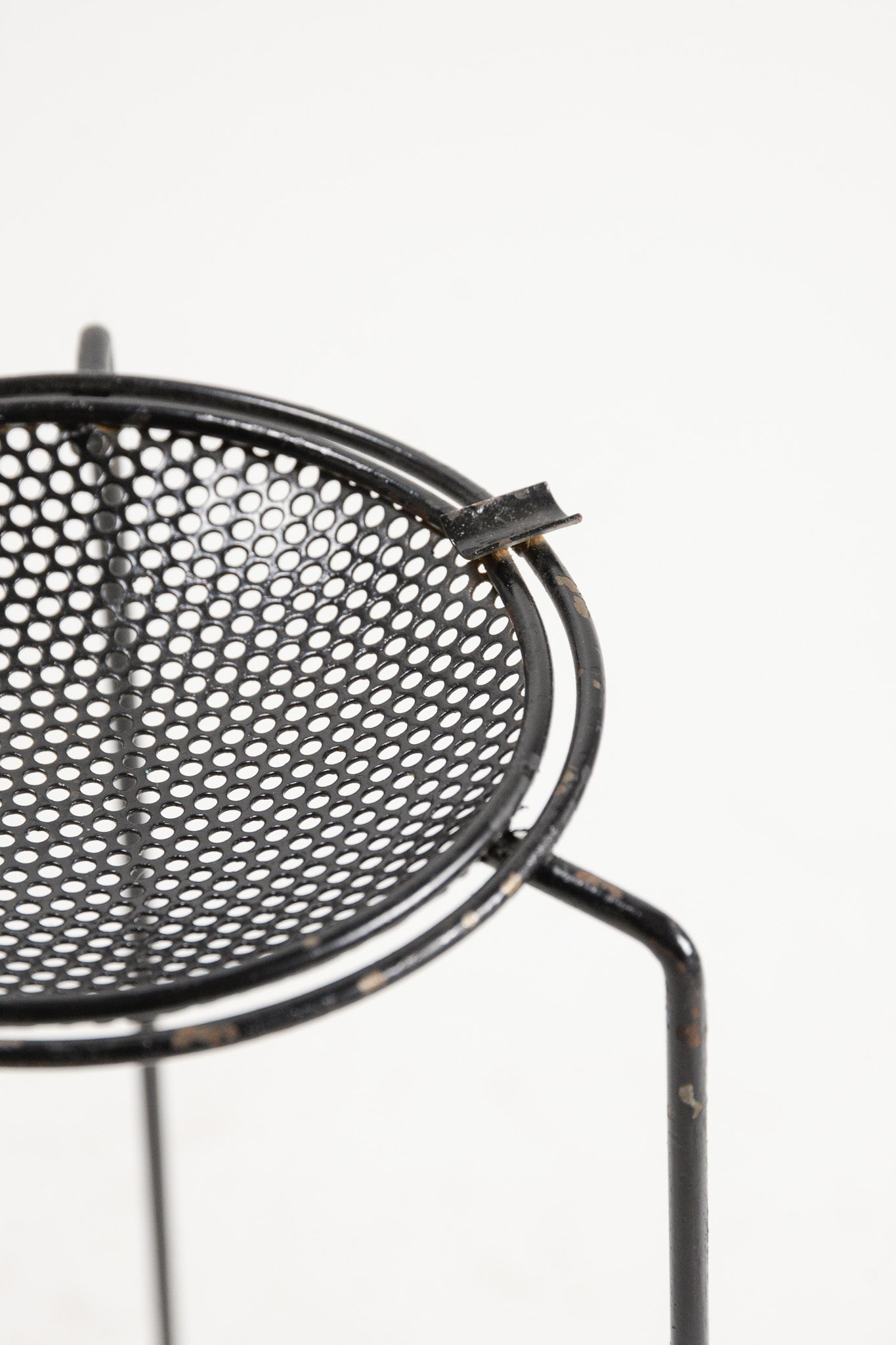 Punting Metal Standing Ashtray / パンチングメタルスタンド灰皿