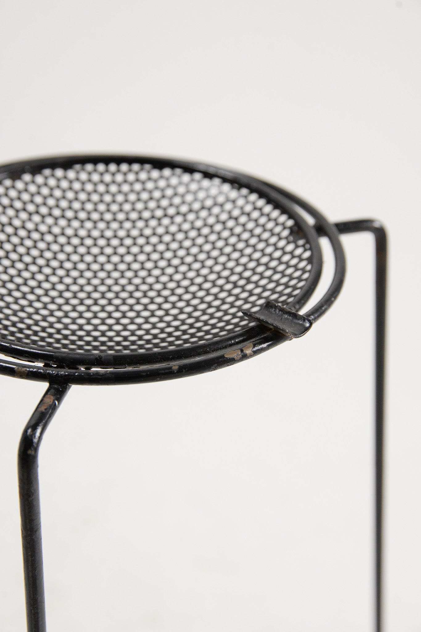 Punting Metal Standing Ashtray / パンチングメタルスタンド灰皿