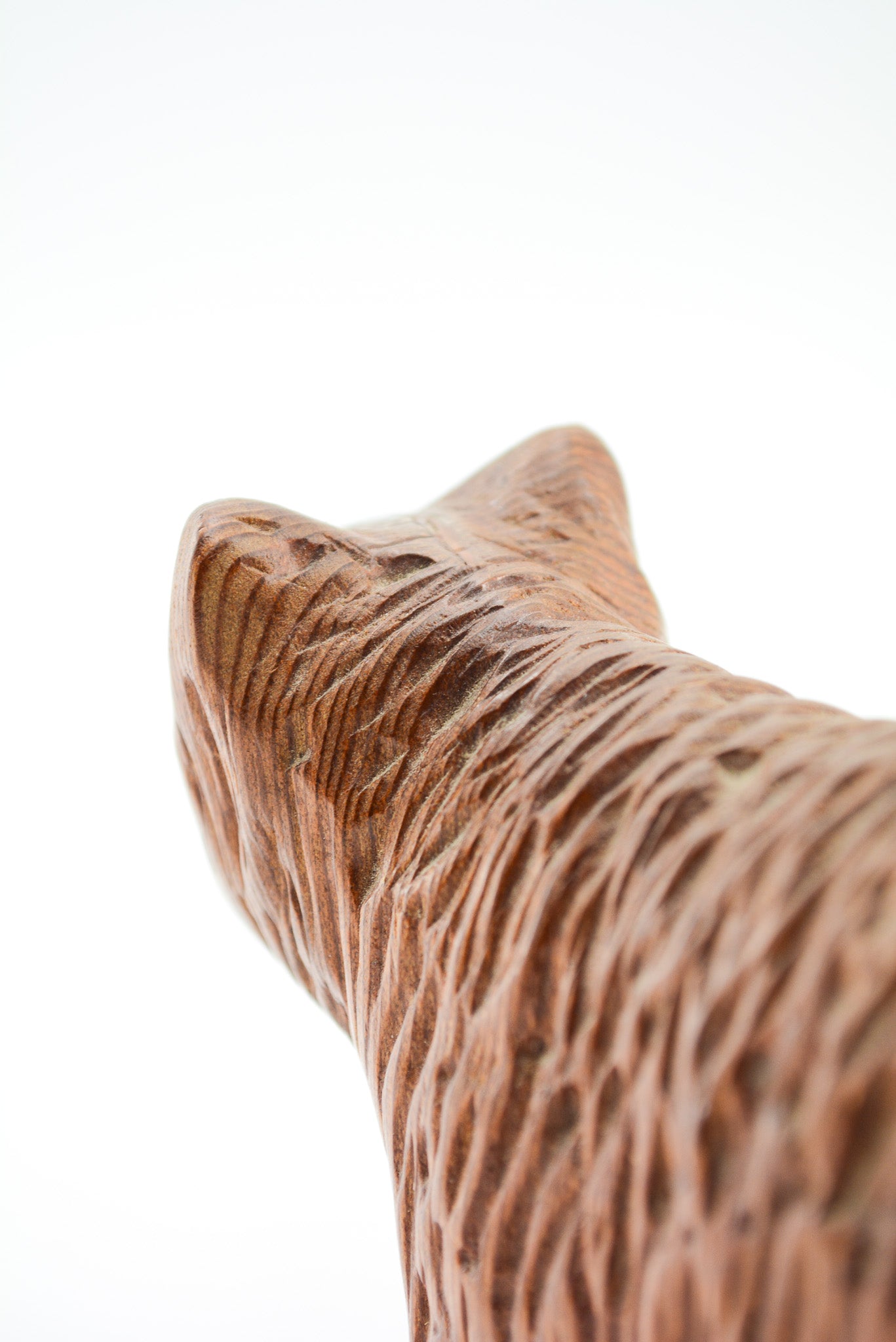 Wood Carved Bear (Brown) / 木彫りのクマ（茶）