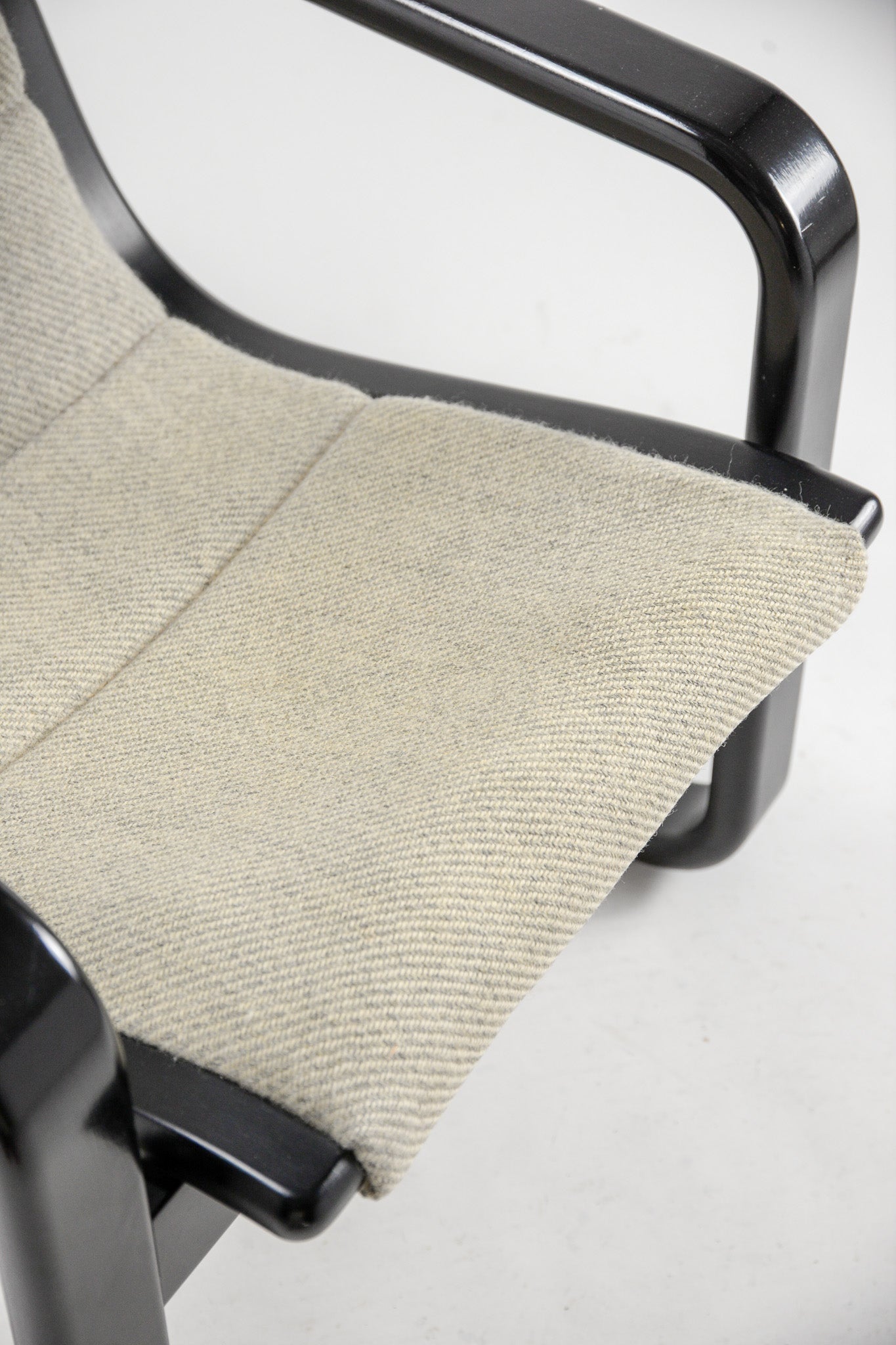 Gray Fabric High-Back Armchair / グレーファブリックアームチェア