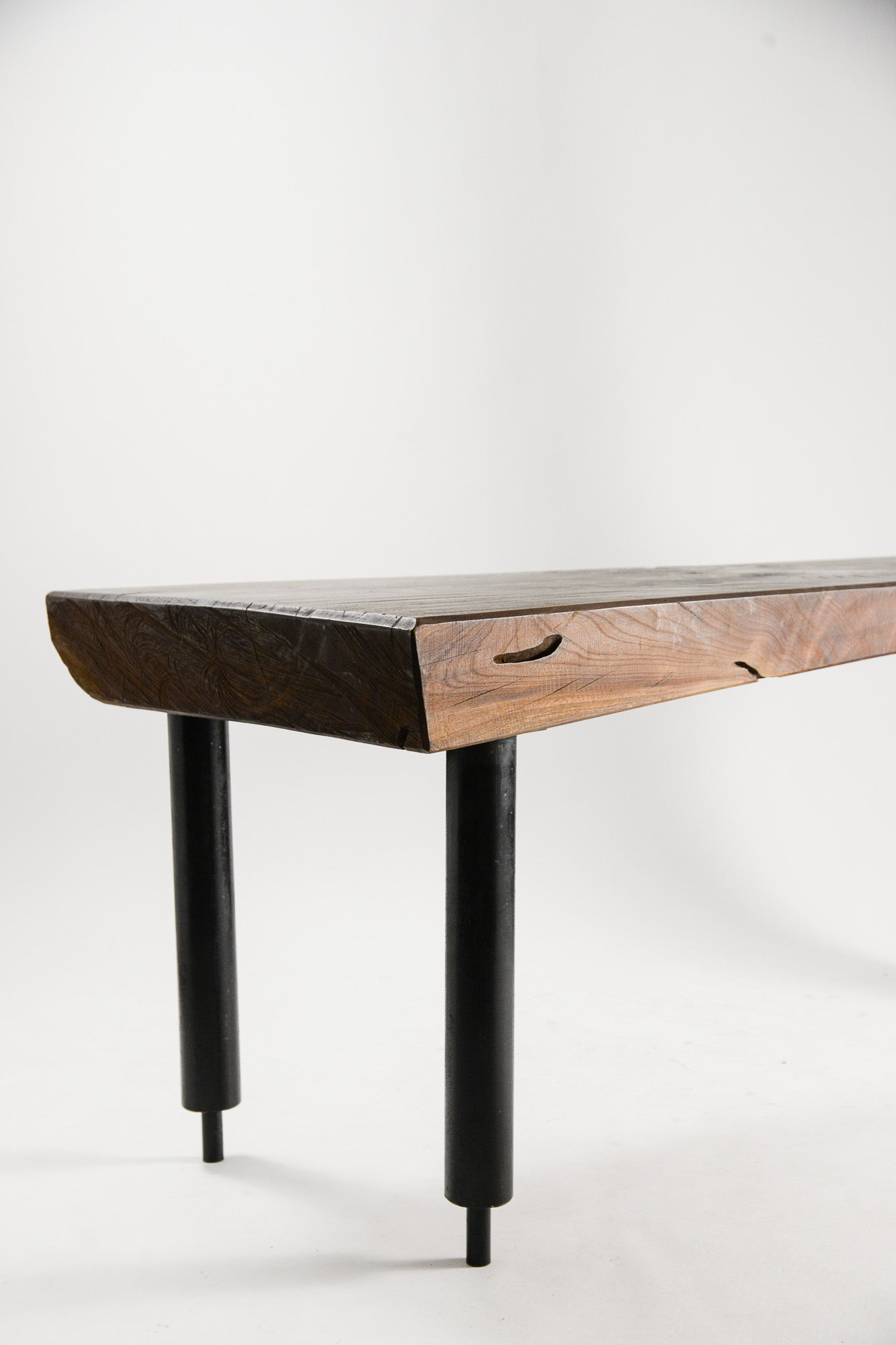 Handcrafted Live Edge Table with Sculptural Element / スカルプチュアル・ライブエッジ テーブル