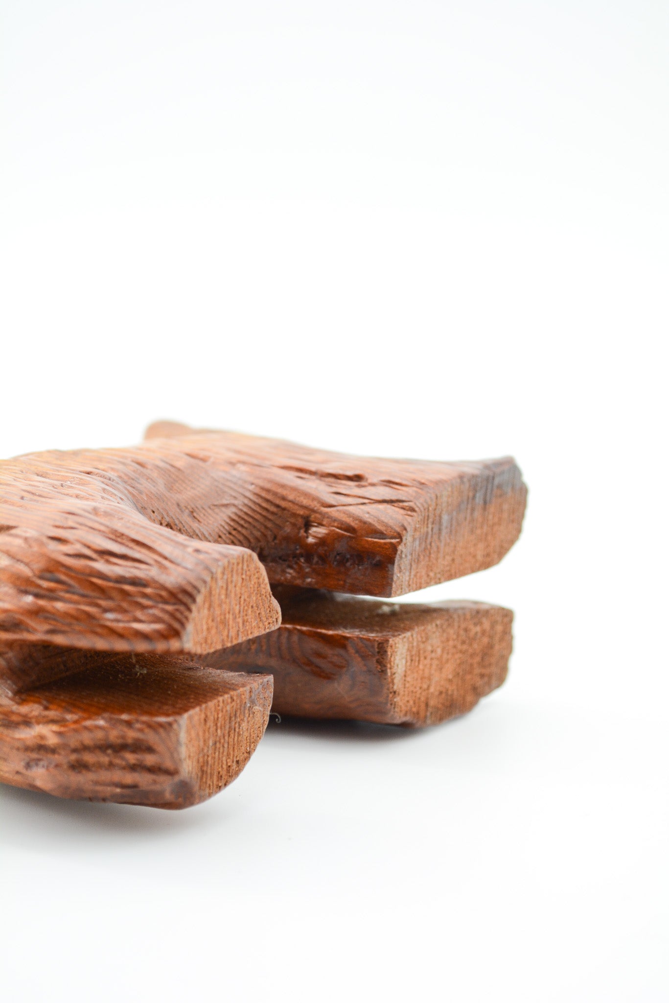 Wood Carved Bear (Brown) / 木彫りのクマ（茶）