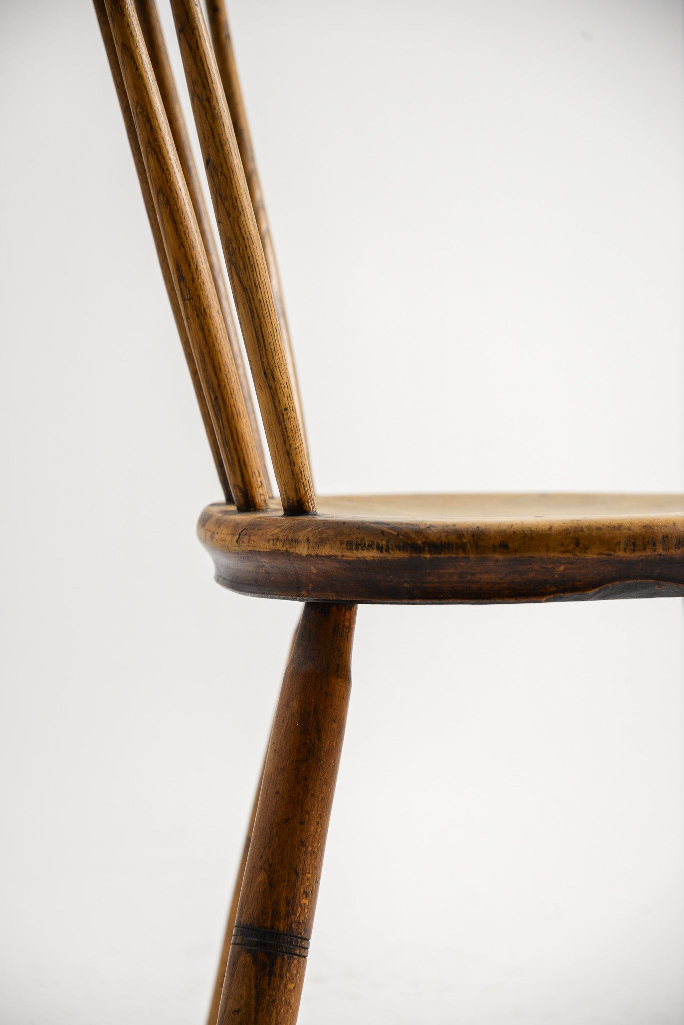 Wooden Chair / 木製チェア