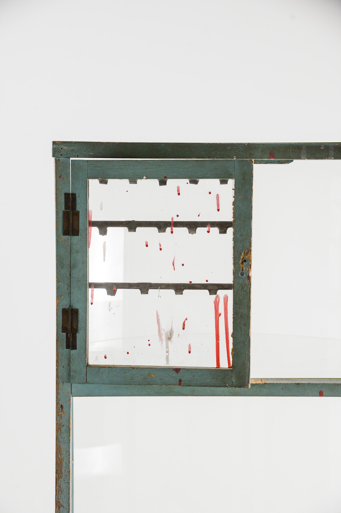 Curved Glass Showcase / R ガラスショーケース