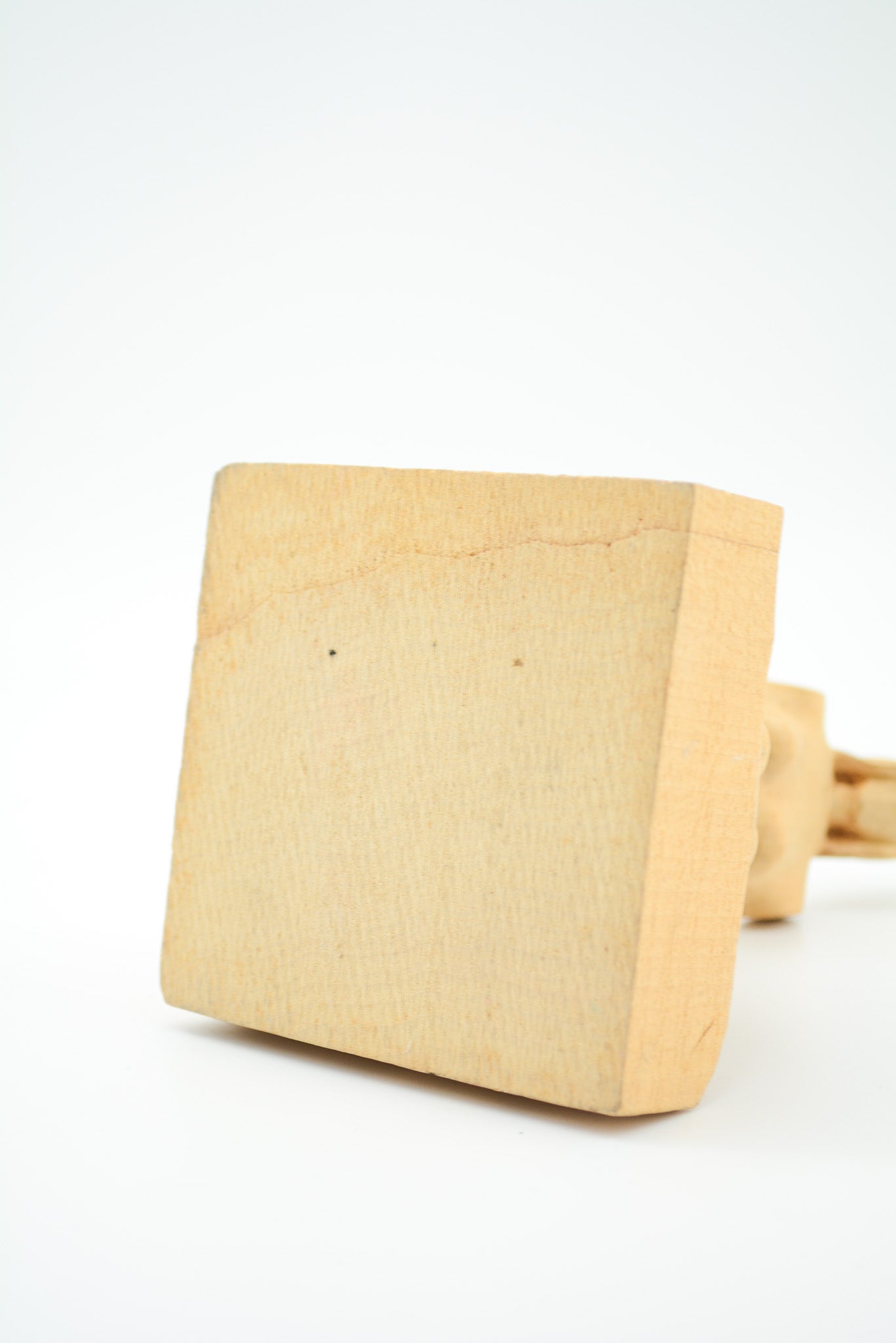 Abstract Wooden Female Form / 女性の木彫りのオブジェ