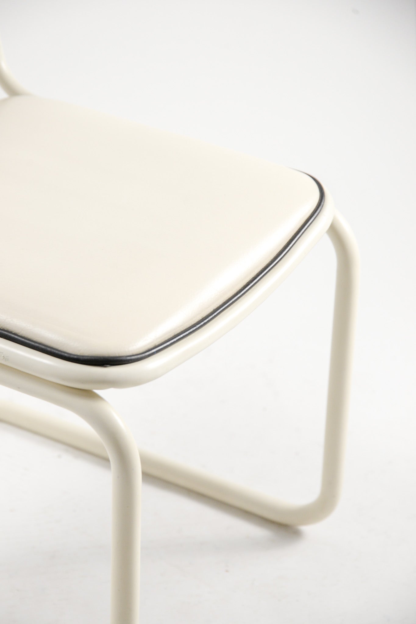 Cantilever Chair / カンチレバーチェア – STORE IN FACTORY Online