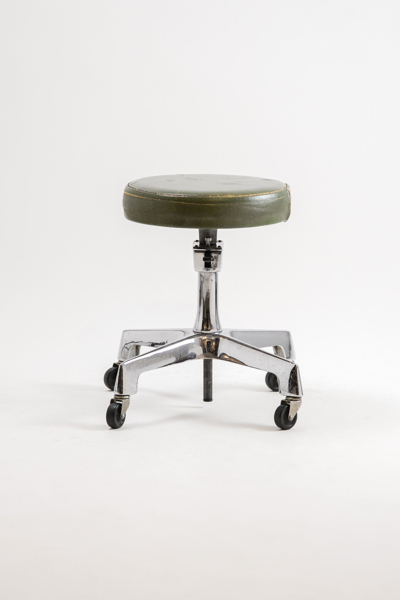 Adjustable Chrome Caster Stool by F&F Koenigkramer  / 昇降式クローム脚キャスター付スツール