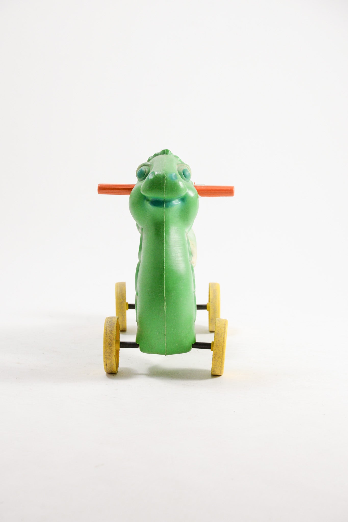 Caterpillar Ride-on Toy / イモ虫の子供の乗り物