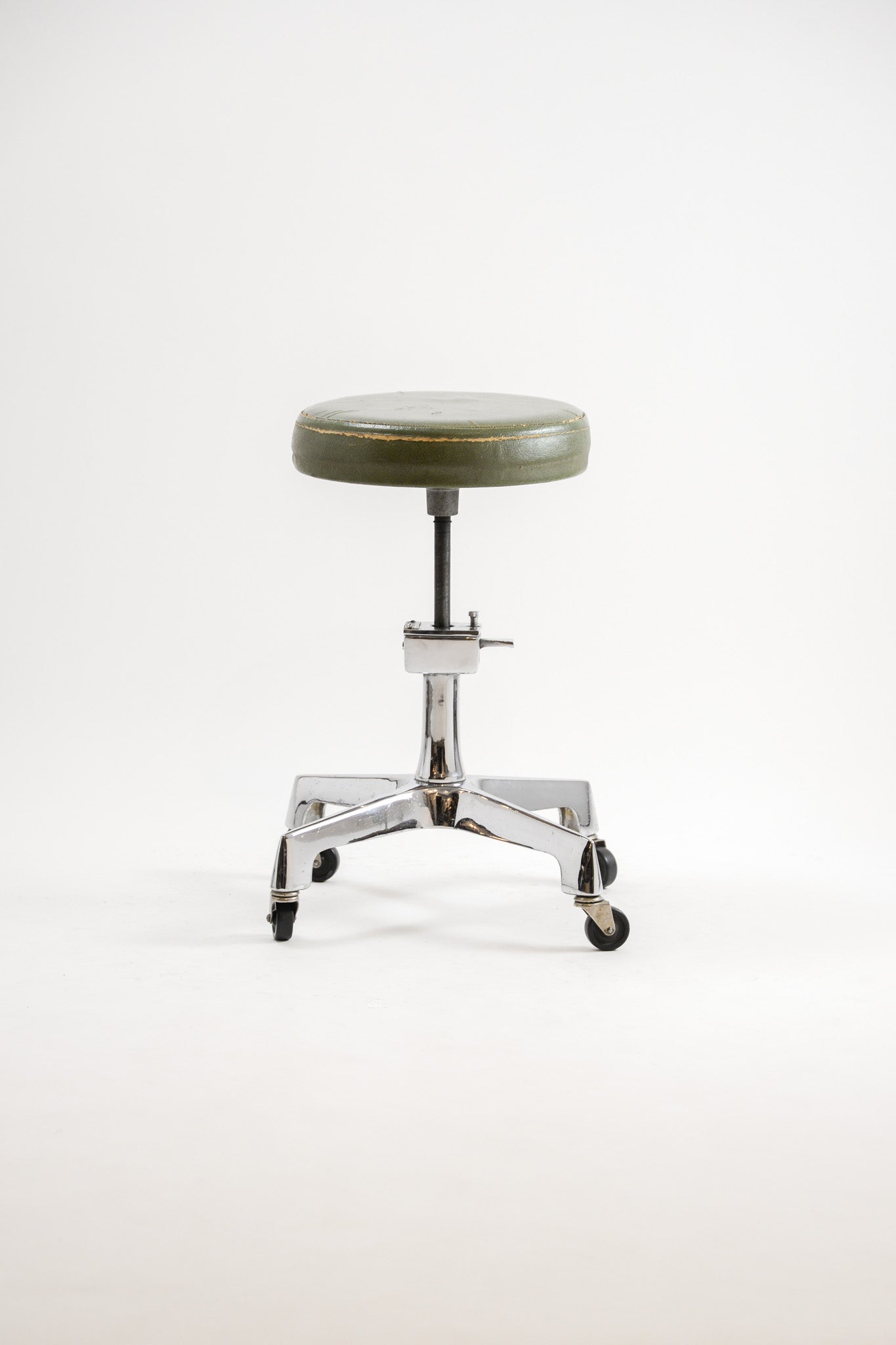 Adjustable Chrome Caster Stool by F&F Koenigkramer  / 昇降式クローム脚キャスター付スツール