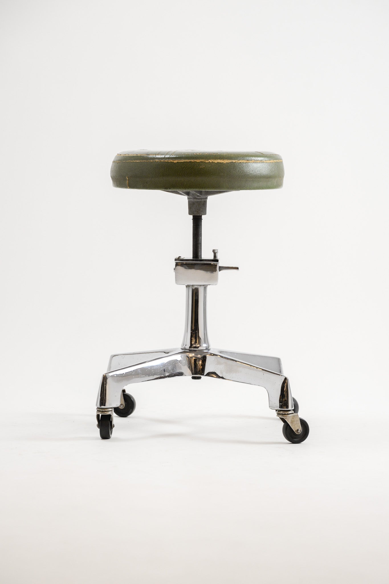 Adjustable Chrome Caster Stool by F&F Koenigkramer  / 昇降式クローム脚キャスター付スツール