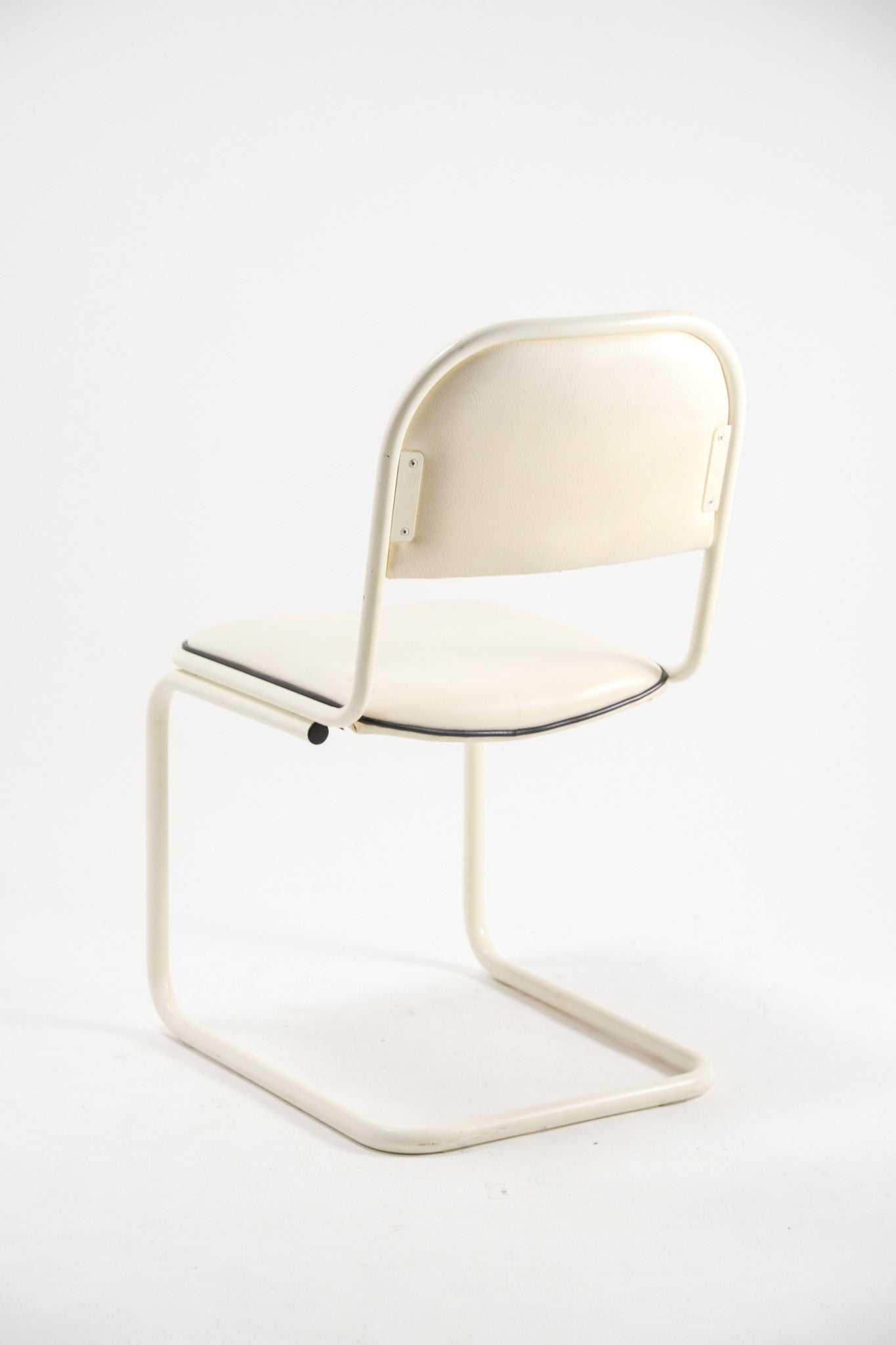 Cantilever Chair / カンチレバーチェア