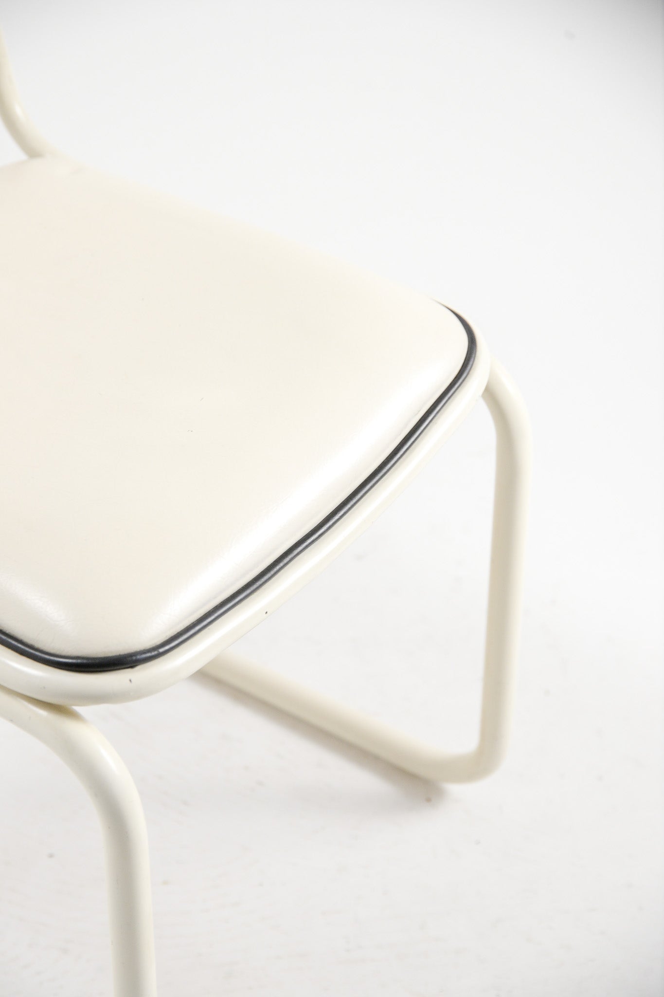 Cantilever Chair / カンチレバーチェア