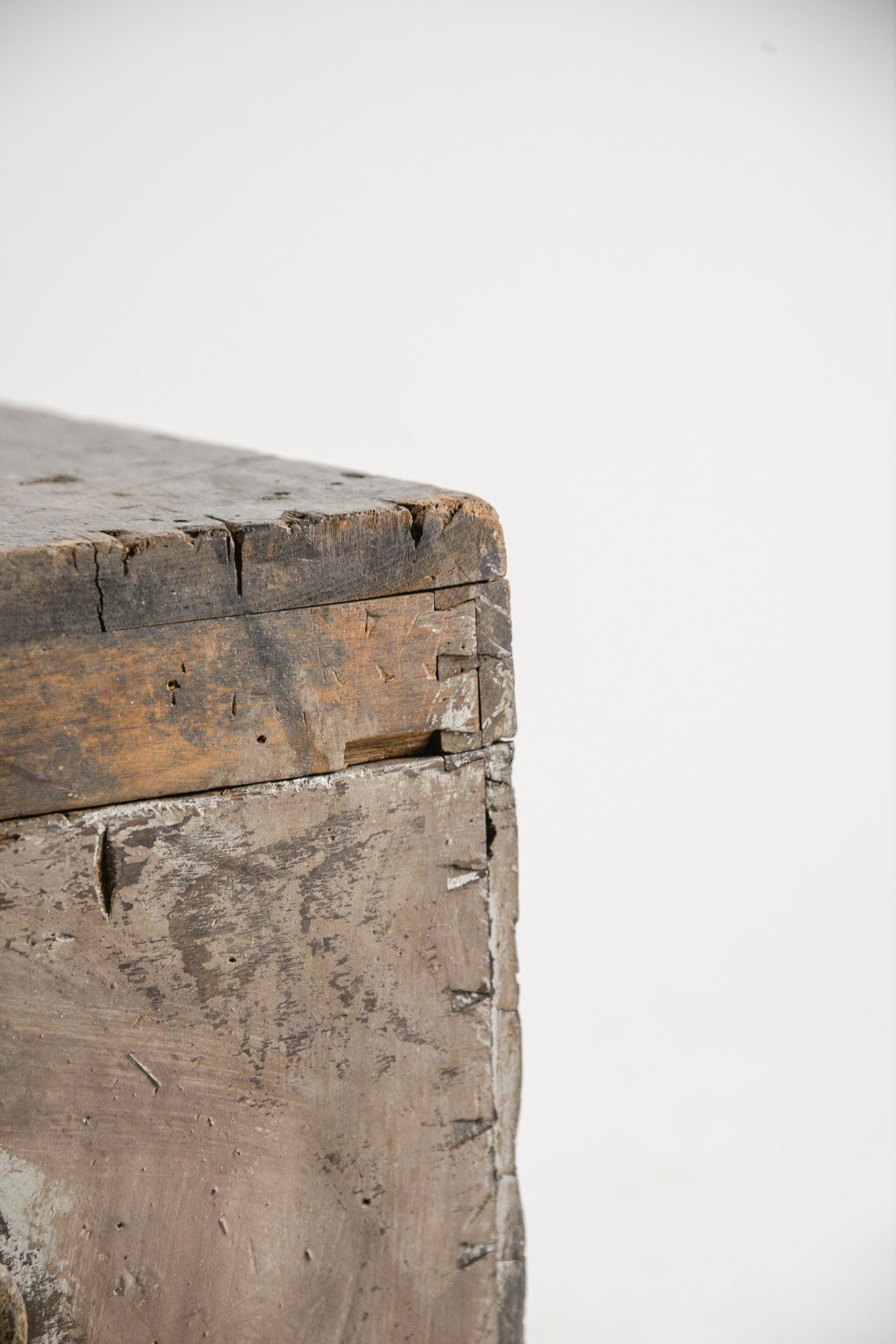 Wooden Trunk / 木製トランク