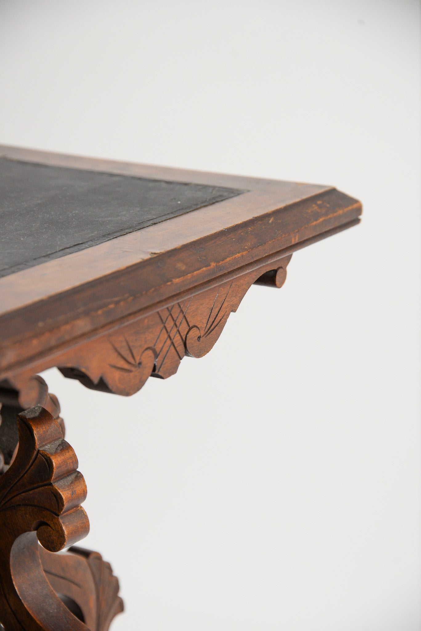 Antique Parlor Table / アンティークパーラーテーブル