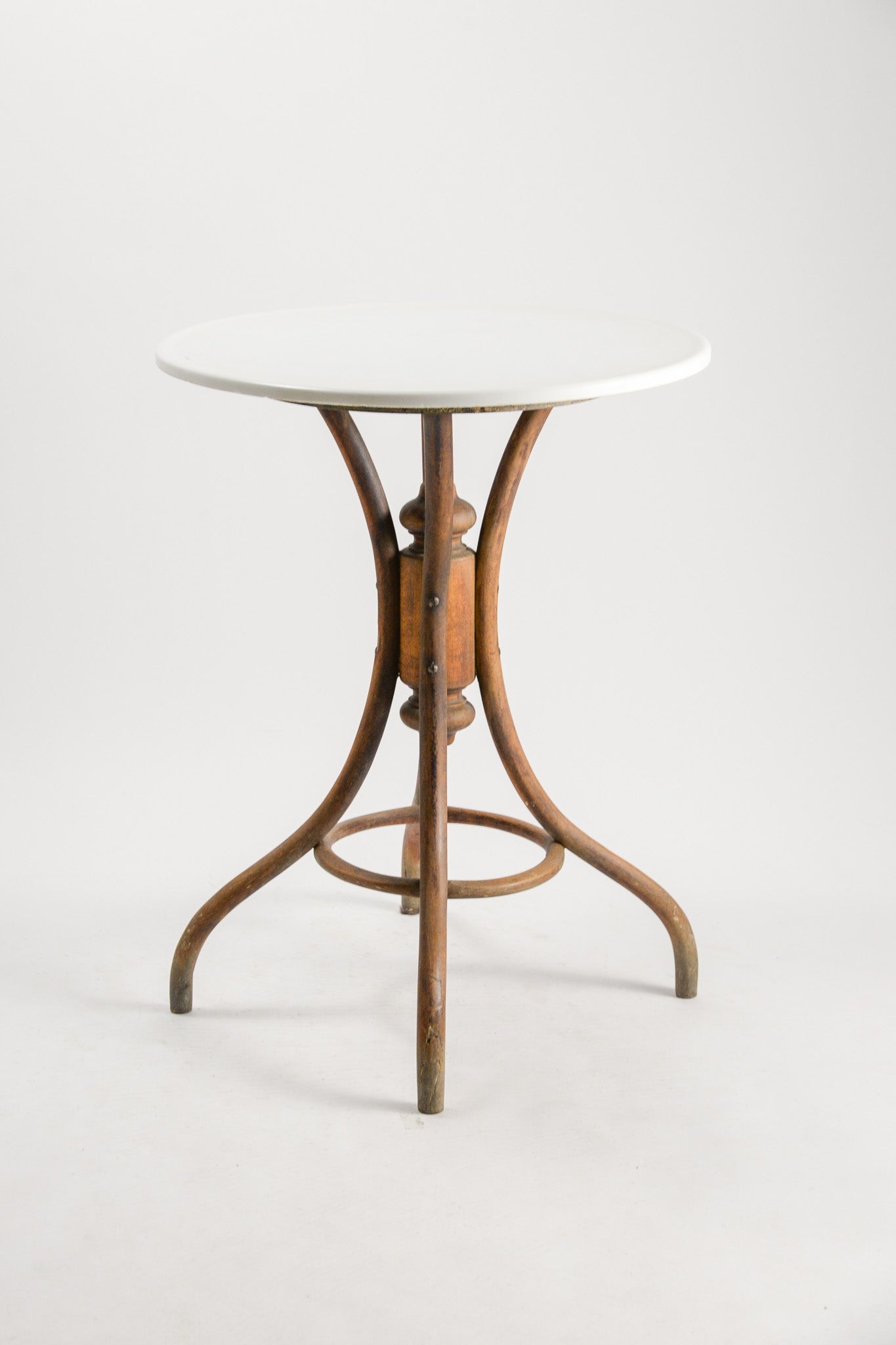 White Glass Top Bistro Table / 白いガラス天板のテーブル