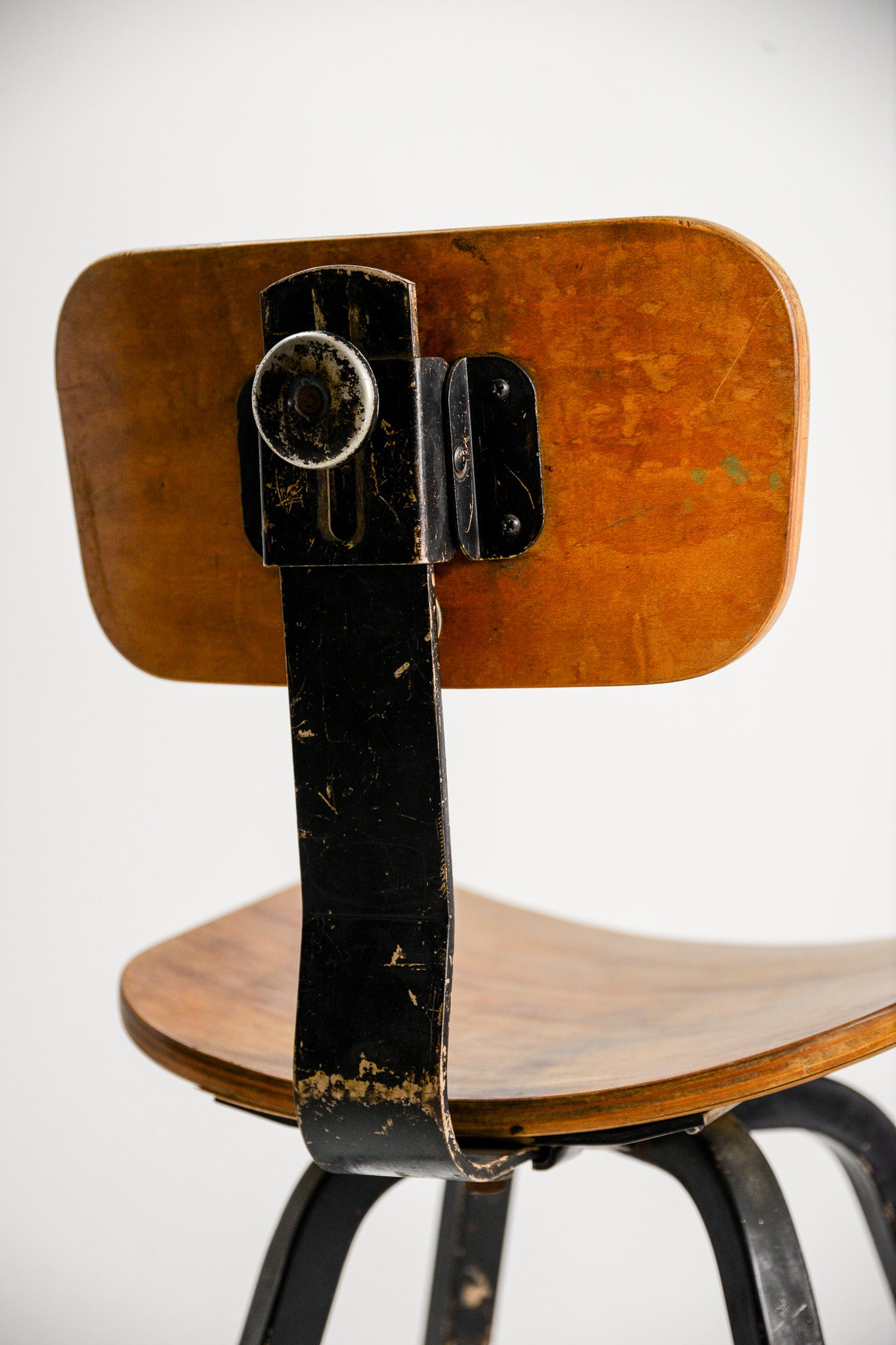 Vintage Industrial Swivel Chair / ヴィンテージ インダストリアル スイベルワークチェア（Rowacスタイル）