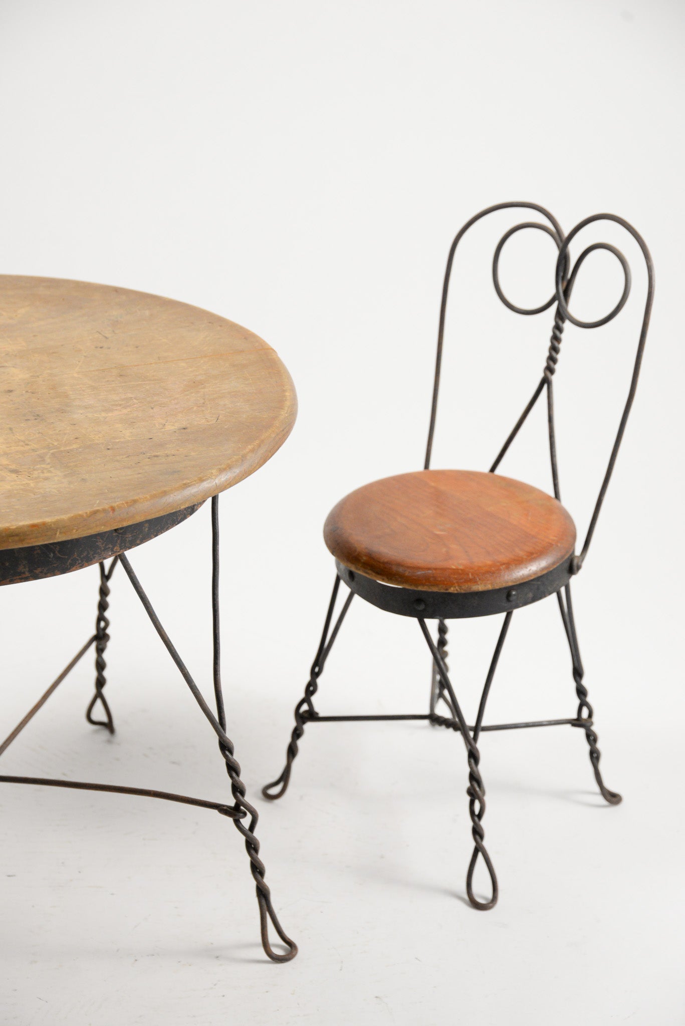 Twist Leg Low Table / ツイストレッグローテーブル