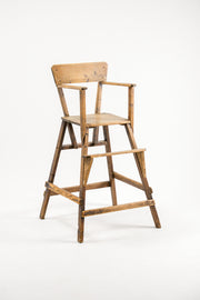 Wooden Child's High Chair / 木製子供椅子（ハイチェア）