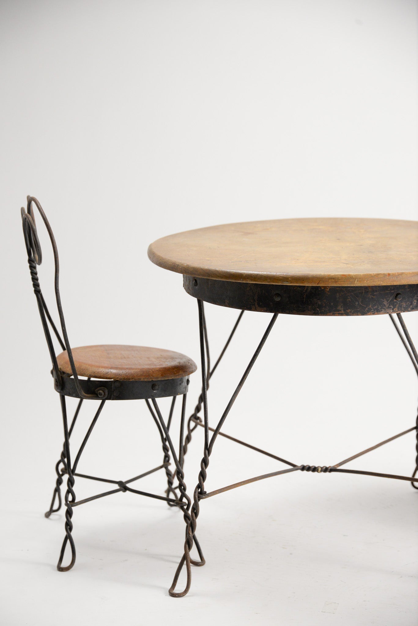 Twist Leg Low Table / ツイストレッグローテーブル