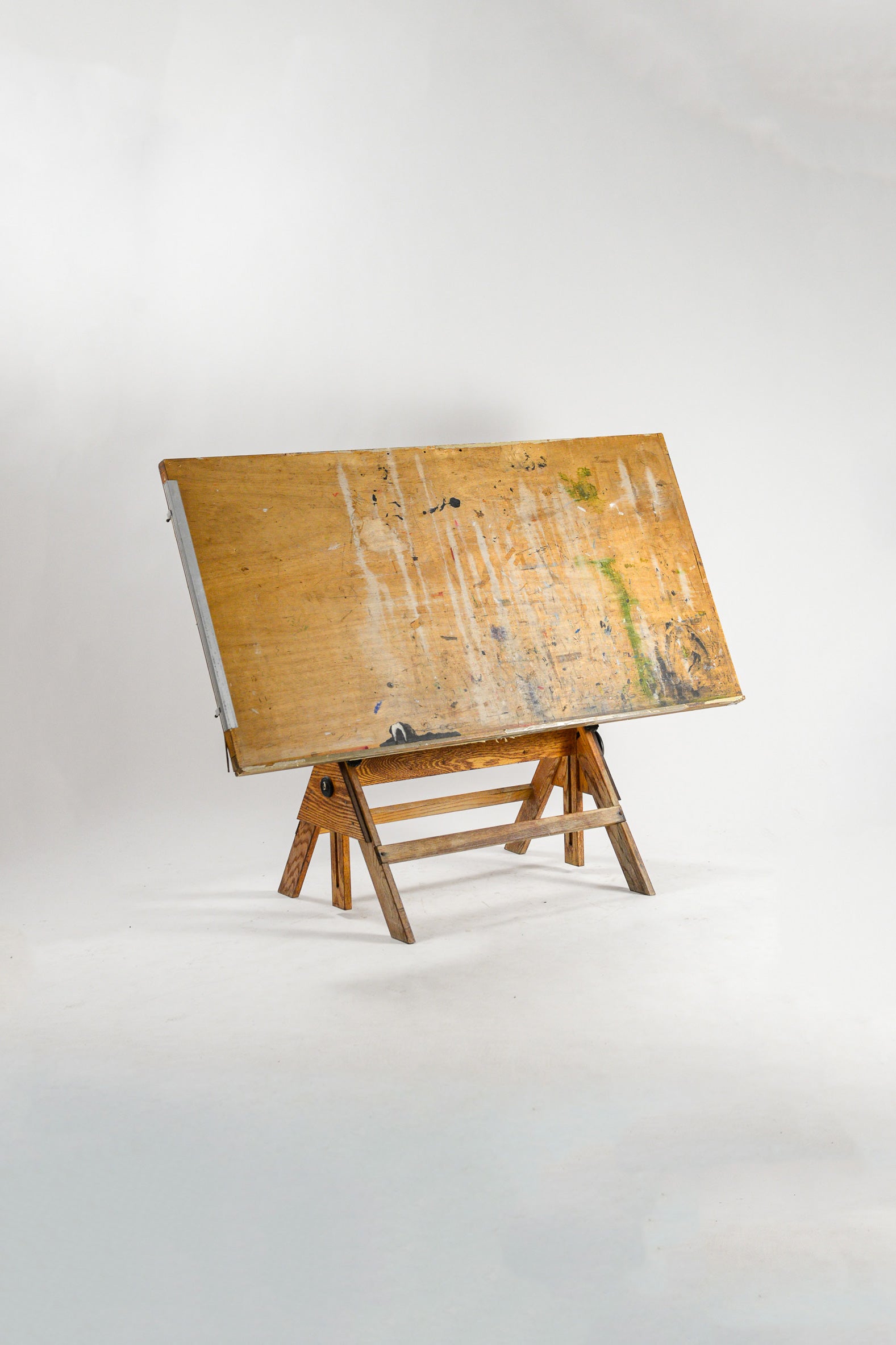 Wooden Drafting Table / 木製ドラフティングテーブル