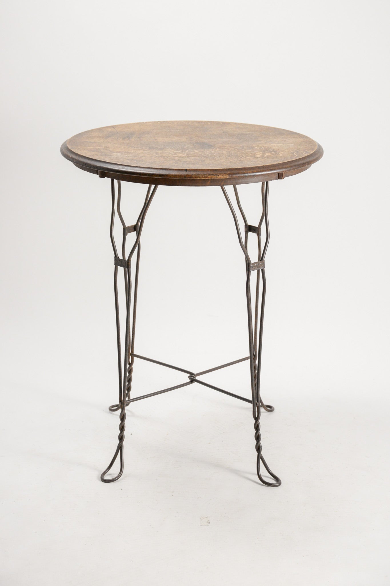 Twist Leg Round Table / ツイストレッグ円卓