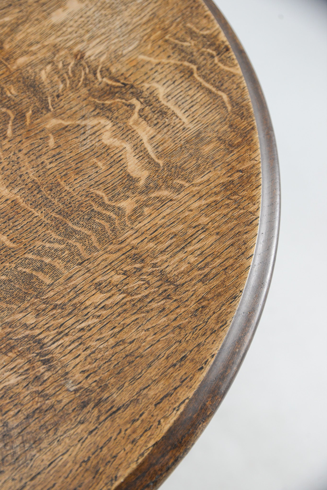Twist Leg Round Table / ツイストレッグ円卓
