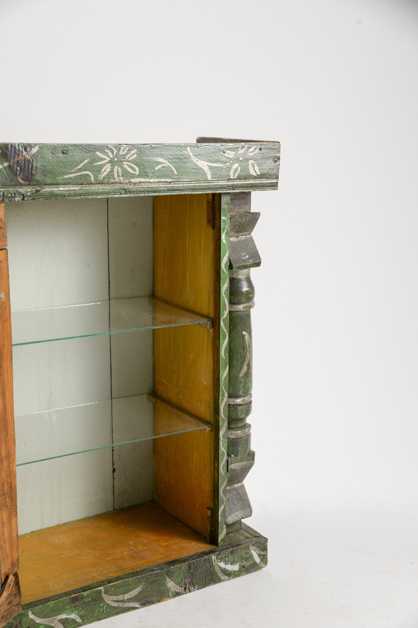 Green Wooden Glass Case / ガラスケース 緑木製