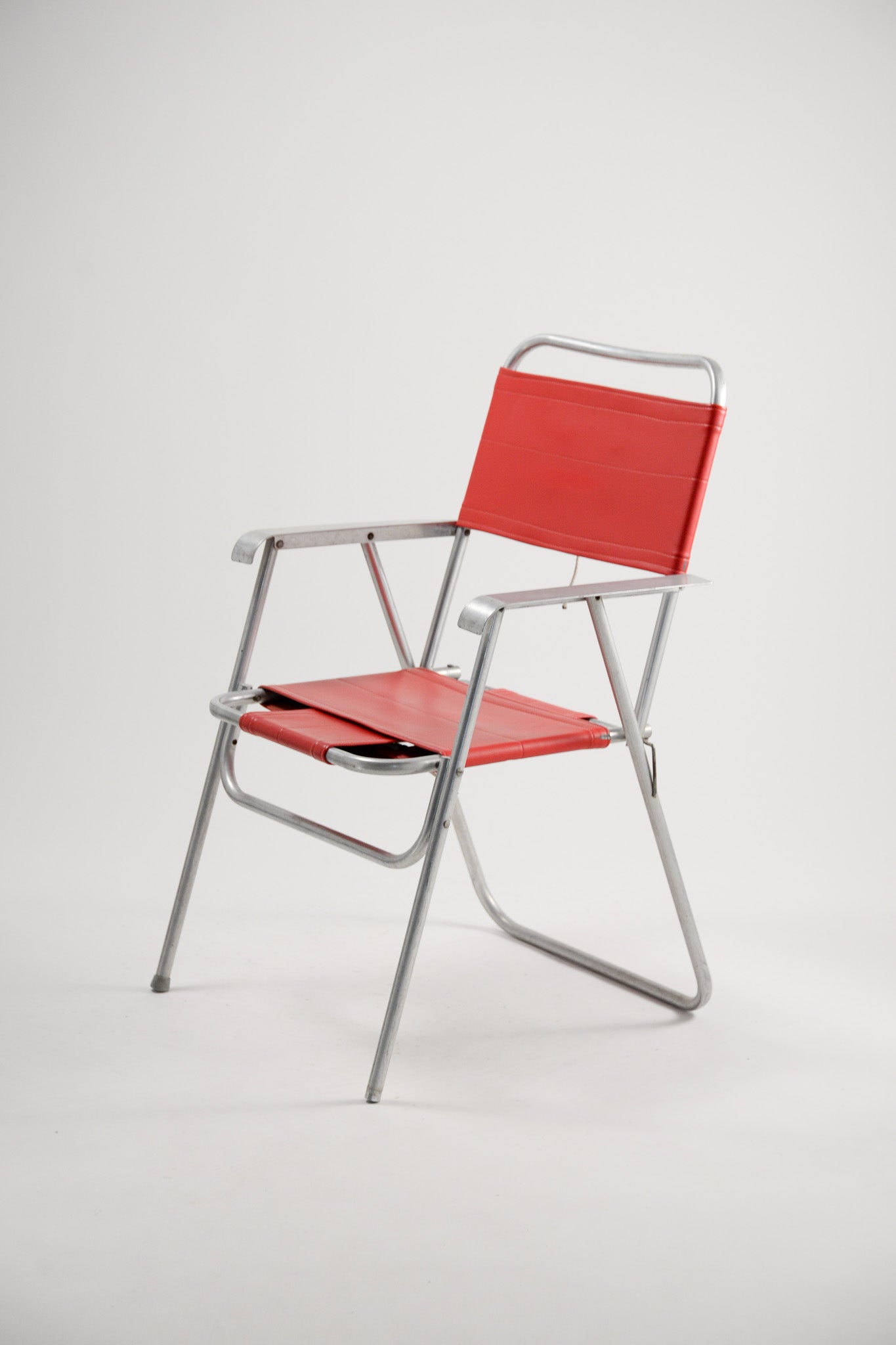 Armchair Folding Chair / アーム付き折りたたみ椅子