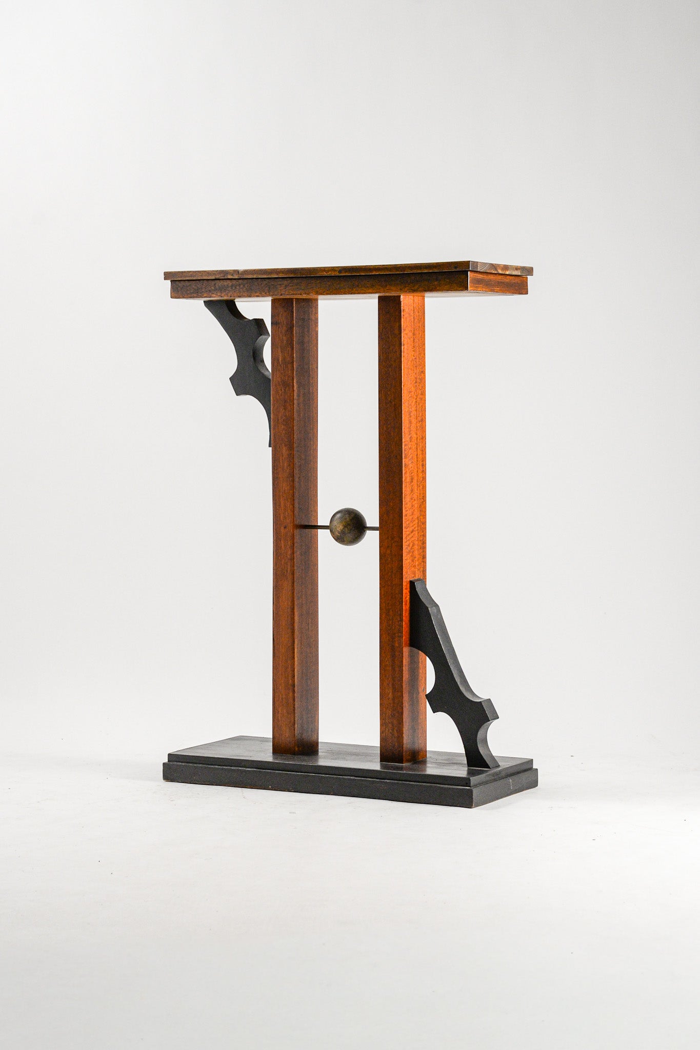 Handcrafted Wood Plant Stand / 製作花台