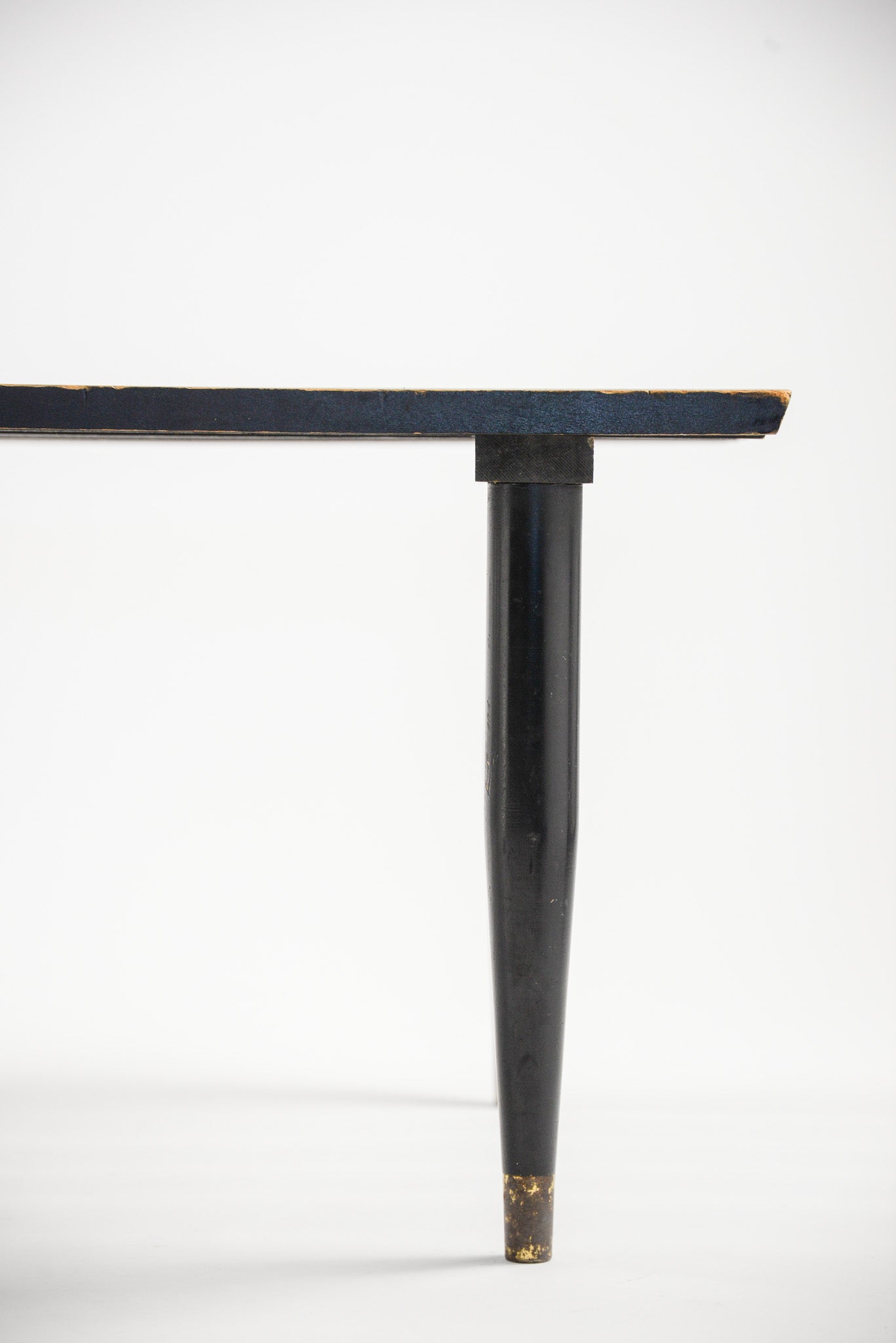 Black Wooden Coffee Table / ブラックペイント ウッド コーヒーテーブル