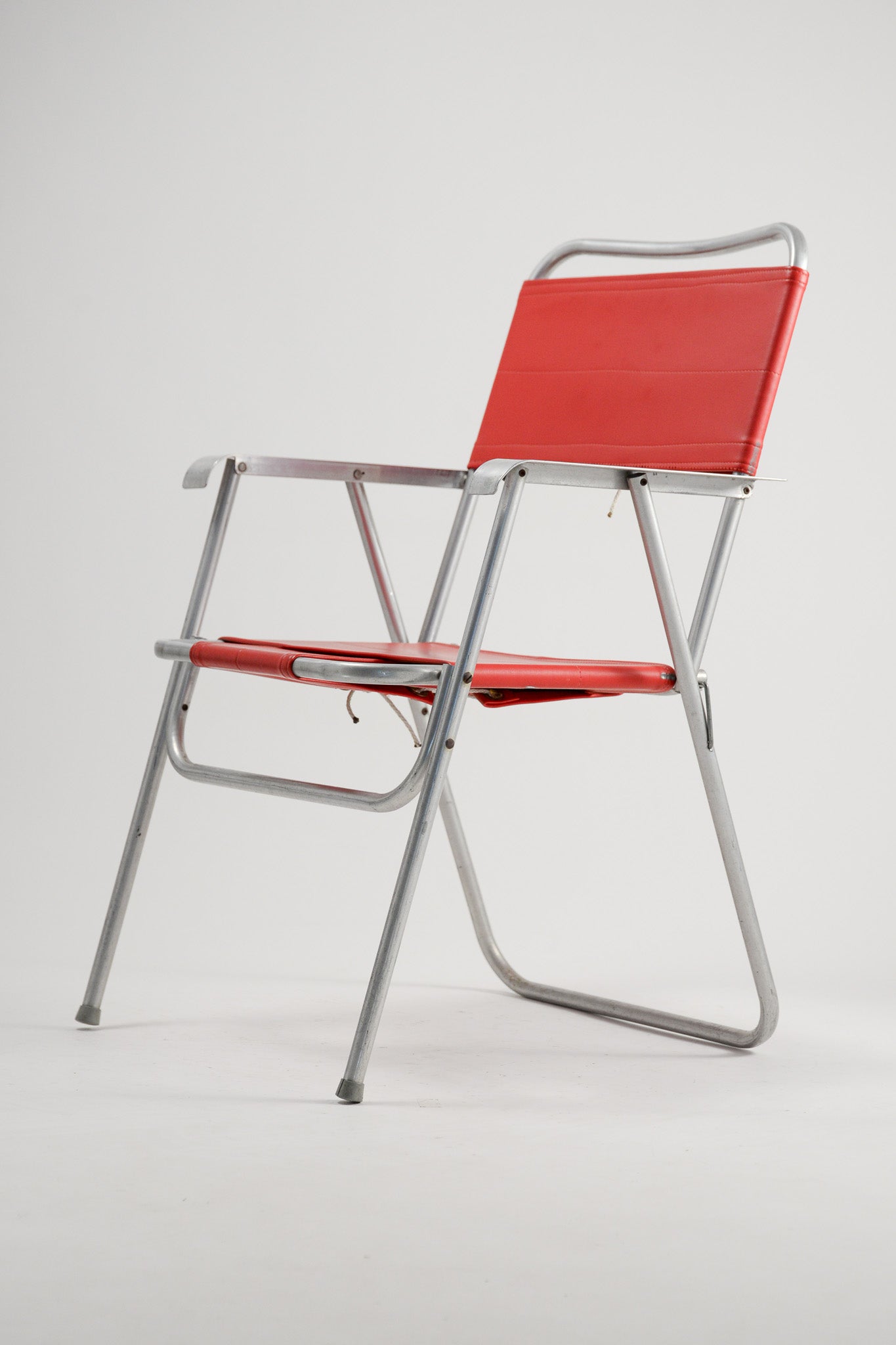 Armchair Folding Chair / アーム付き折りたたみ椅子