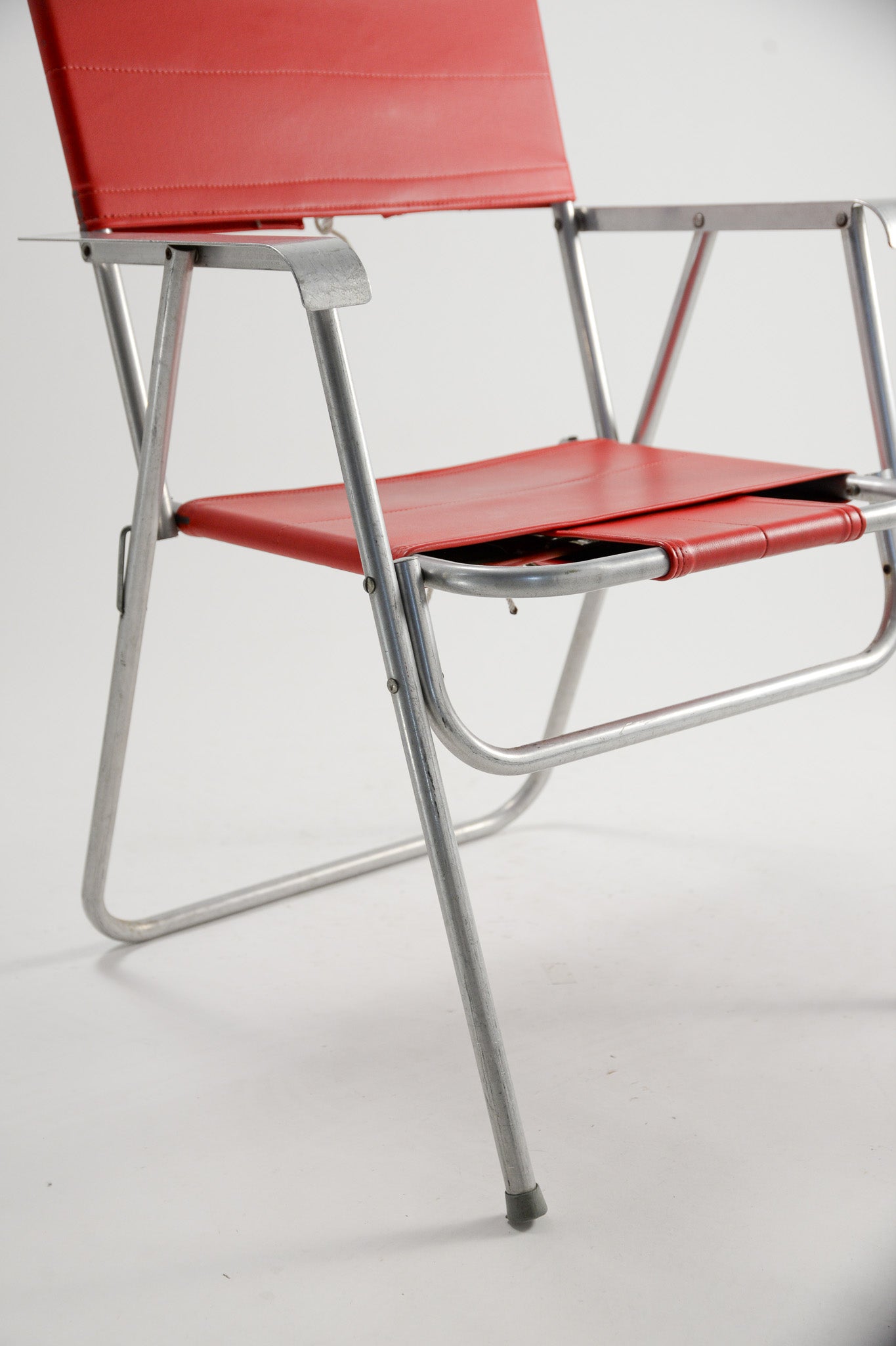 Armchair Folding Chair / アーム付き折りたたみ椅子