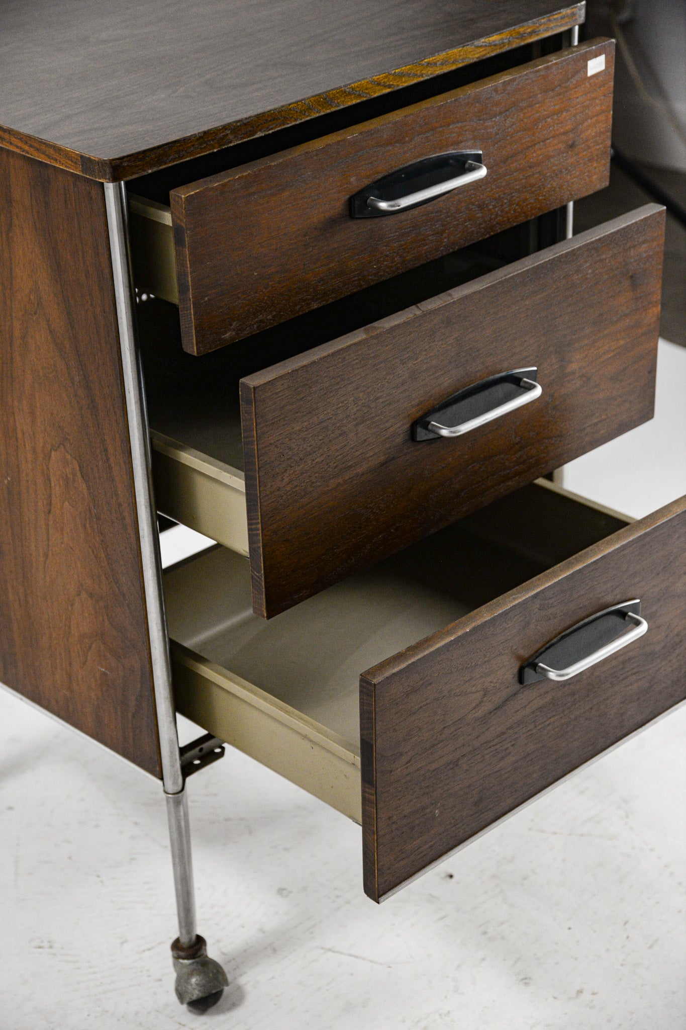 Caster Cabinet / キャスターキャビネット