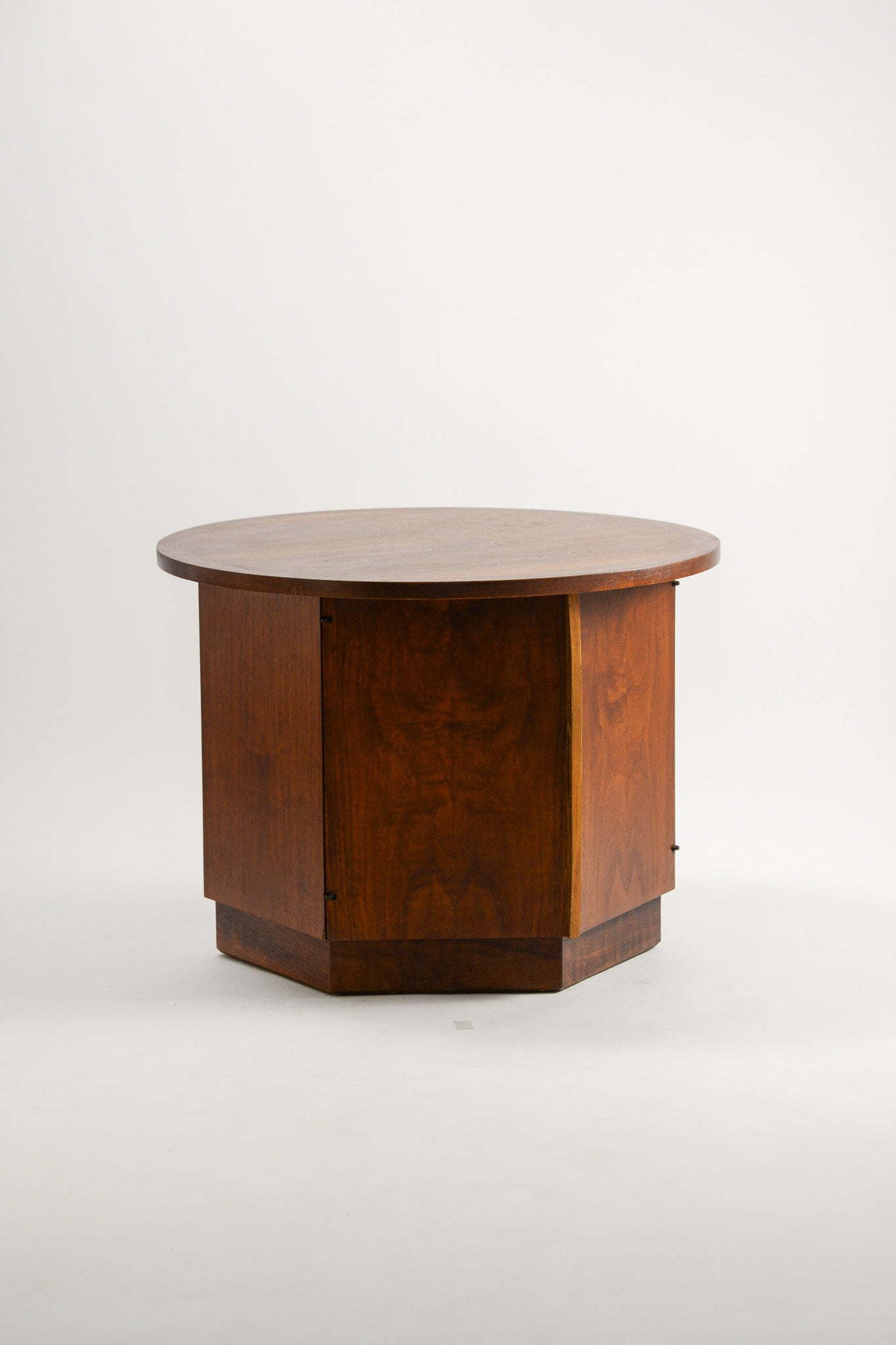 Round Side Table Octagon Base "LANE " / ウッドラウンドテーブル（LANE社製）