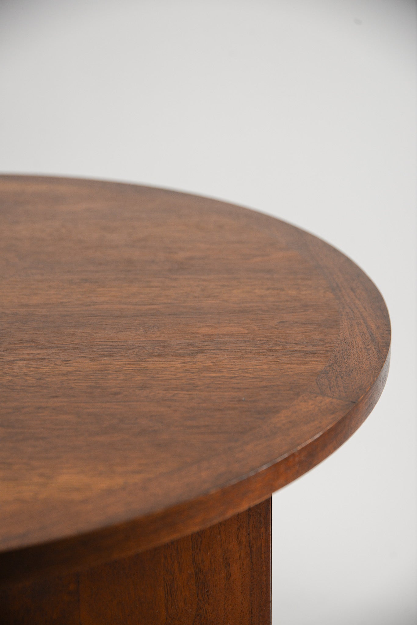 Round Side Table Octagon Base "LANE " / ウッドラウンドテーブル（LANE社製）