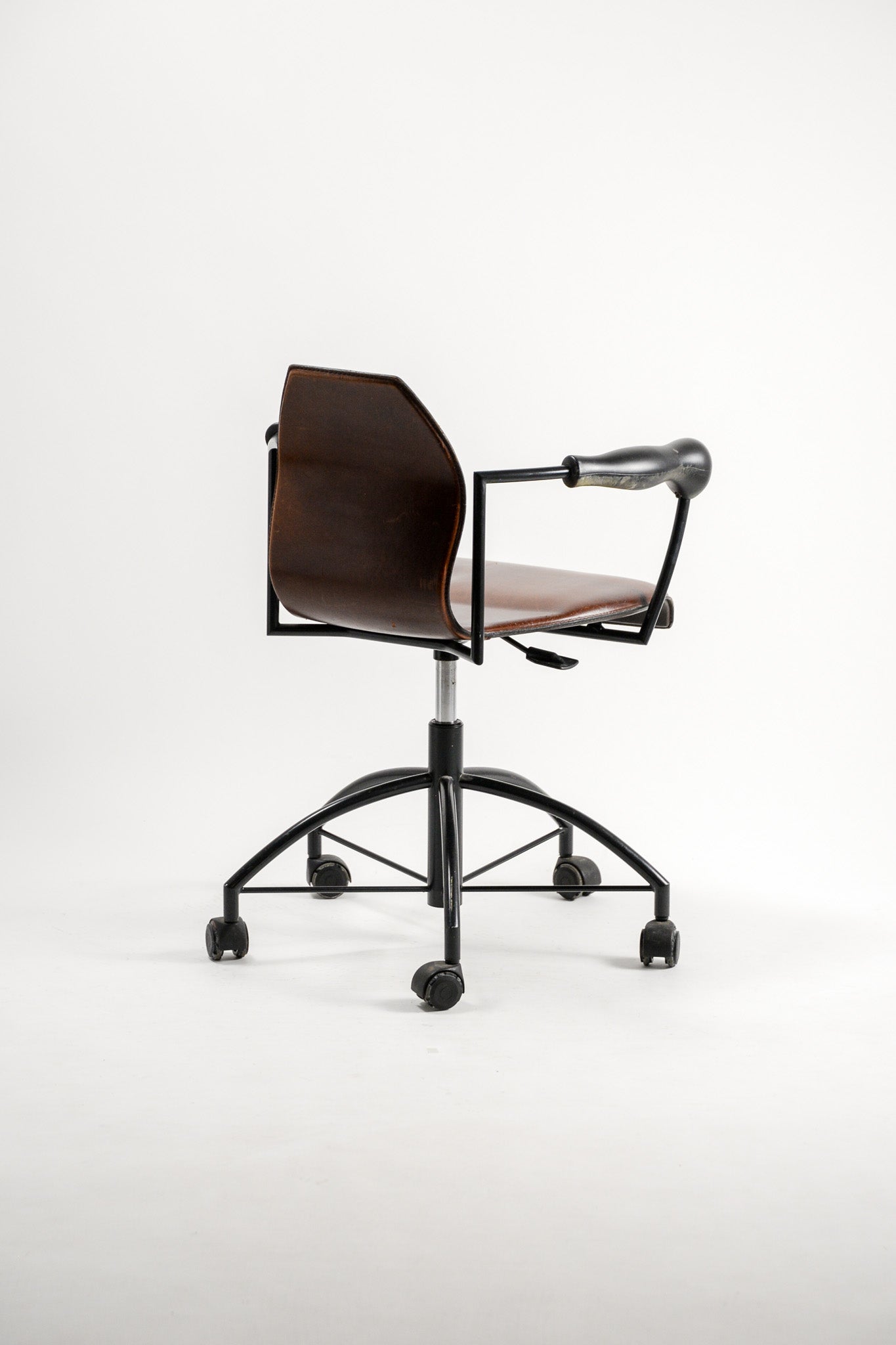Vintage Leather Desk Chair with Sculptural Armrests / ヴィンテージ レザーデスクチェア スカルプチュアルアーム
