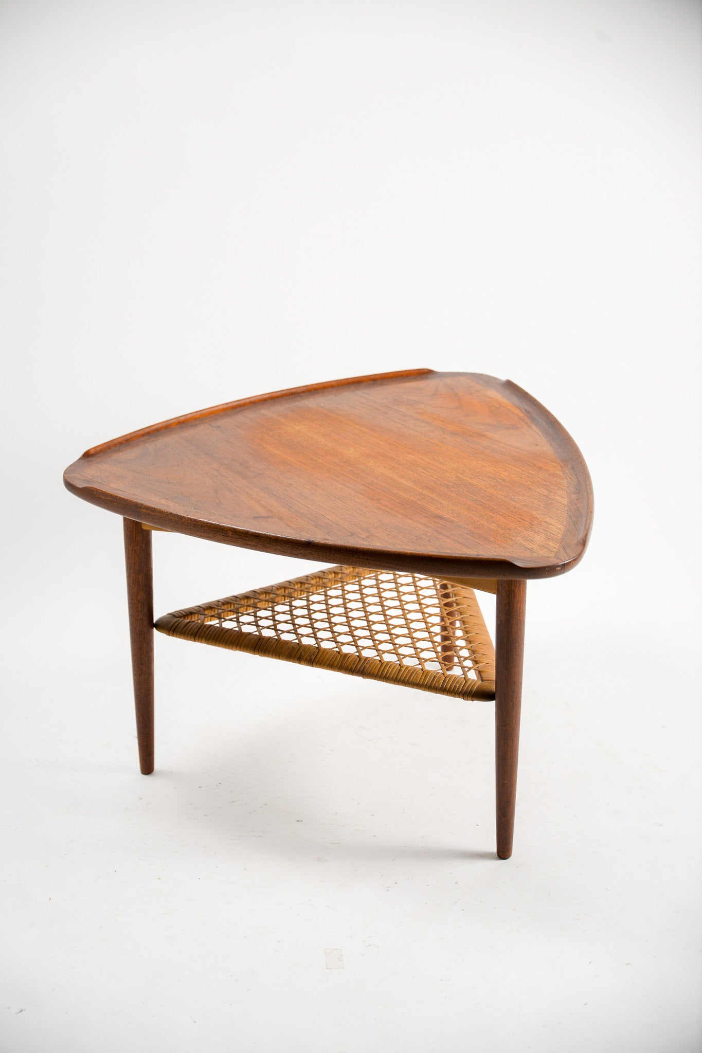 Triangular Coffee Table with Cane Shelf by Johannes Andersen / ヨハネス・アンデルセン 三角形コーヒーテーブル（ラタン棚付き）