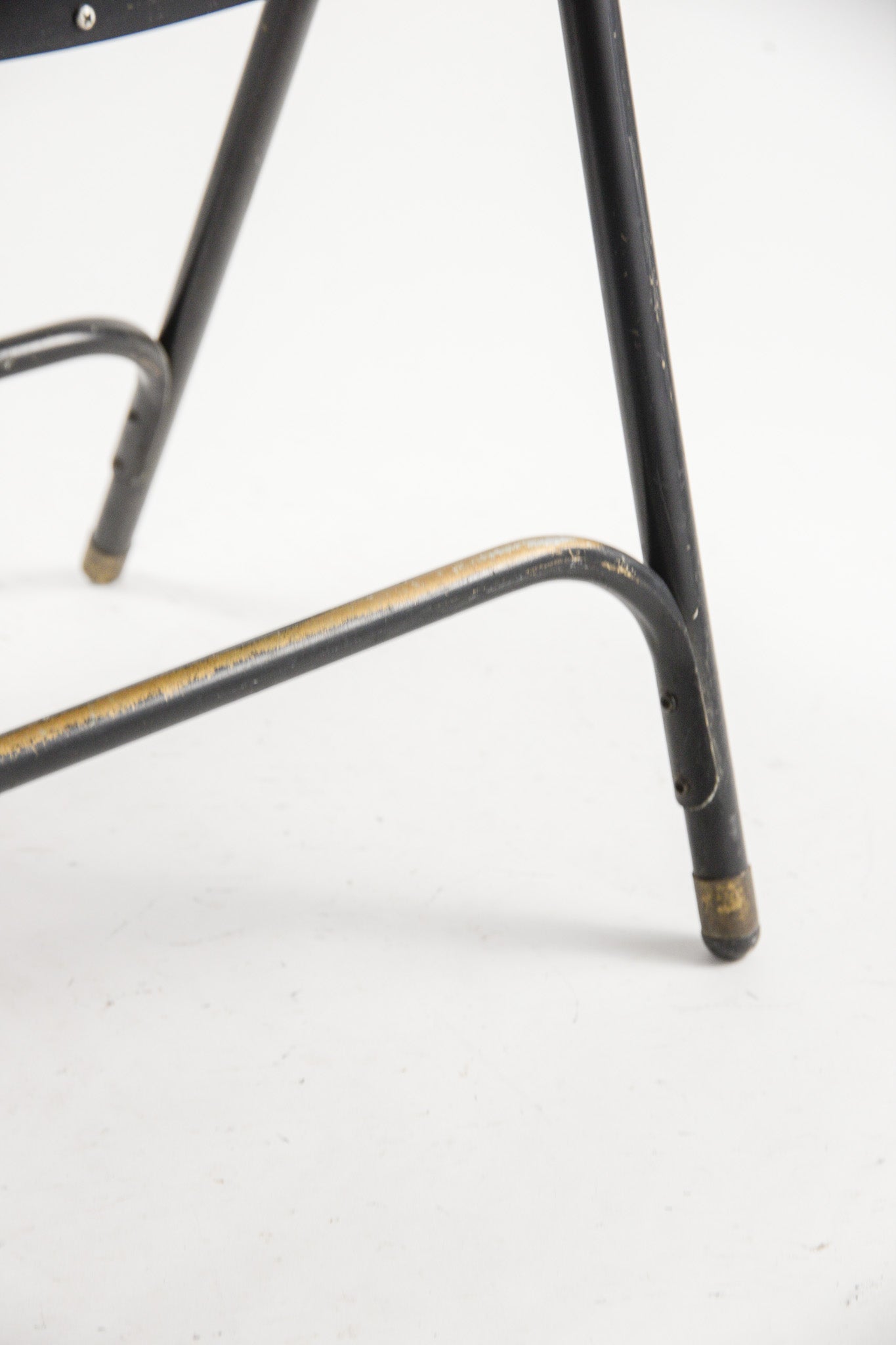 Metal Folding Chair / 金属フレームの折りたたみ椅子