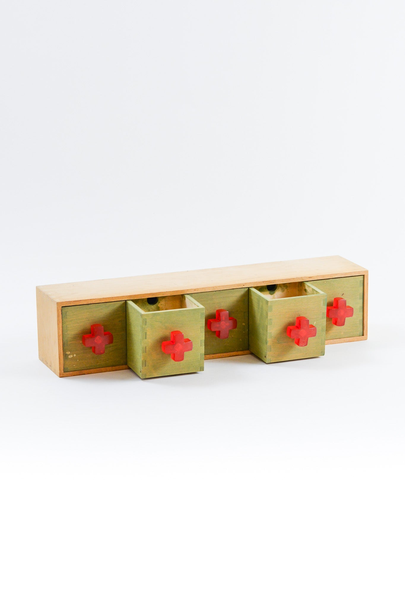 Wall-mounted 5-Drawer Chest / 壁付けの5連引き出し